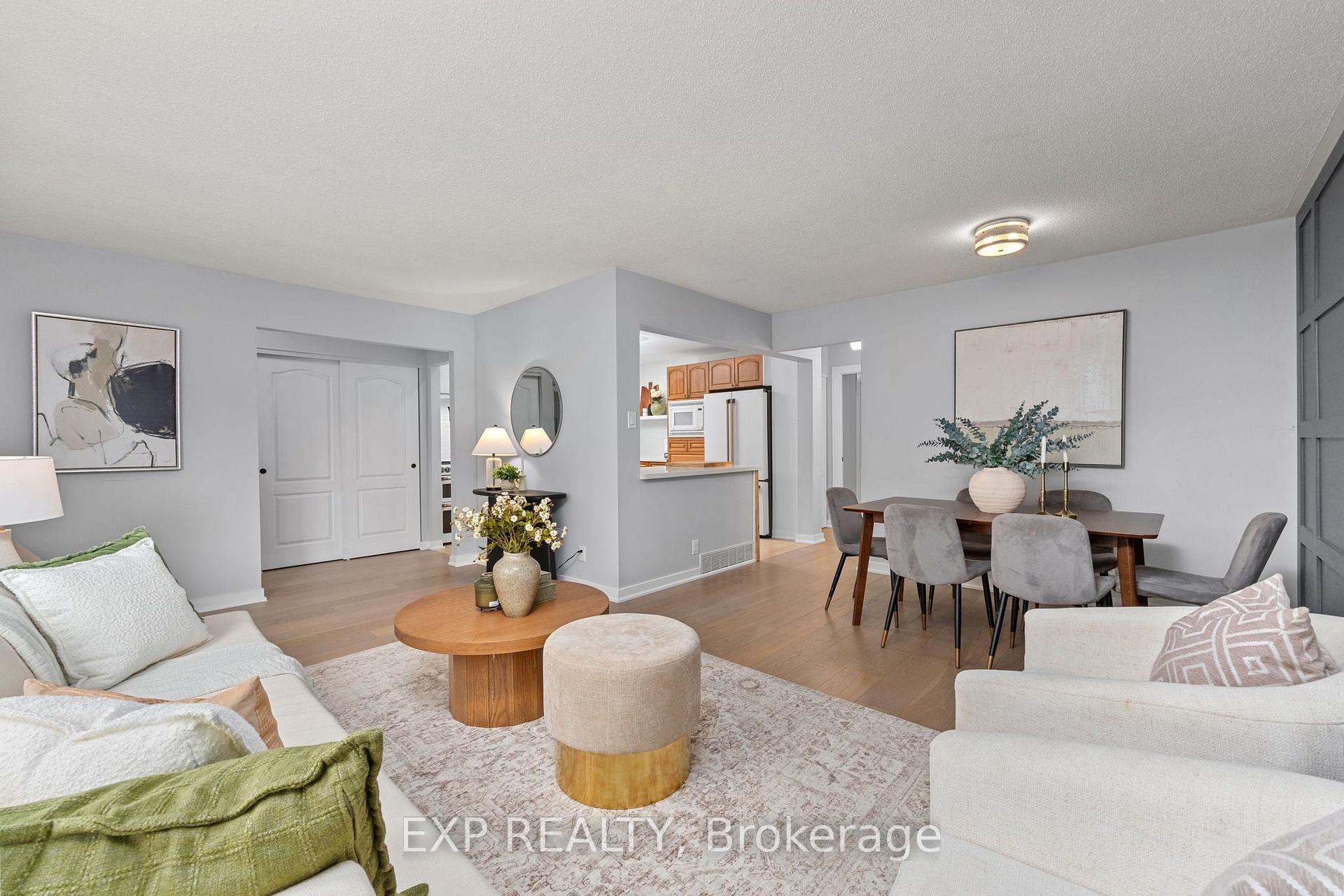 Photo 4 of 1439 Parkham Crescent, Pickering, Bay Ridges — HOMEH