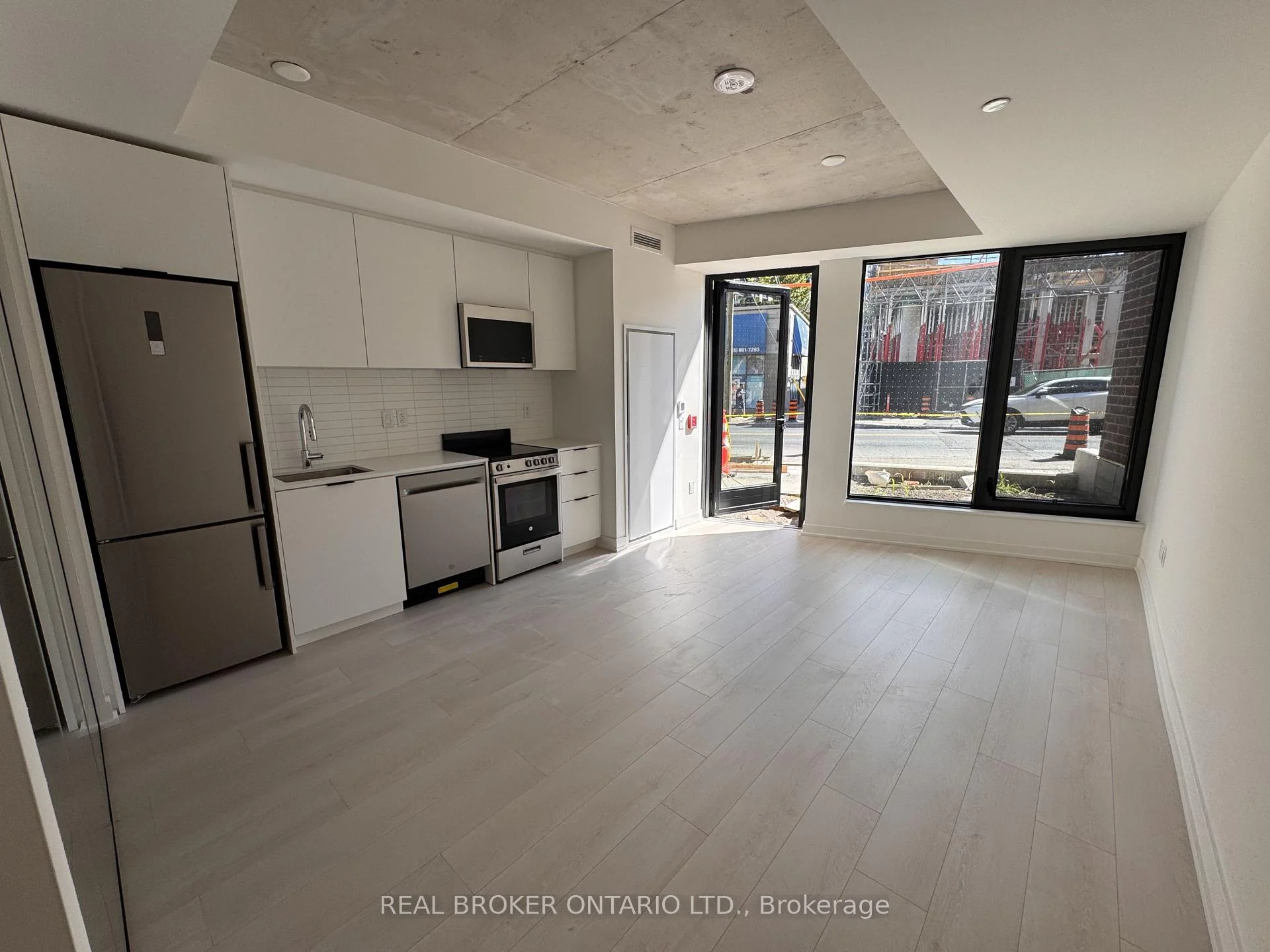 Photo 5 of 410 Keele Street, Toronto, Junction Area — HOMEH