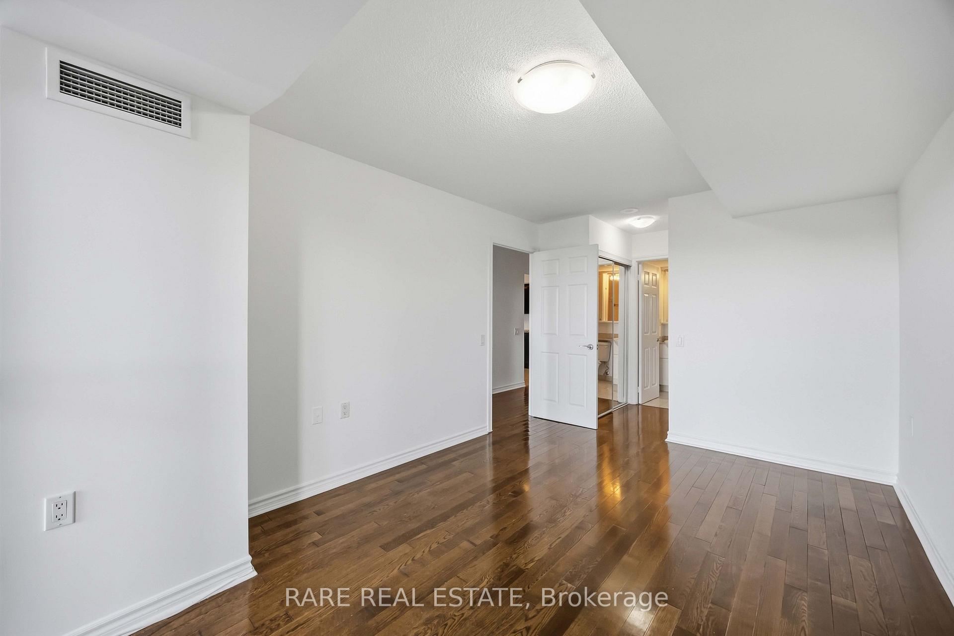 Photo 7 of Unit 606, 388 Bloor Street E, Toronto, Rosedale-Moore Park — HOMEH