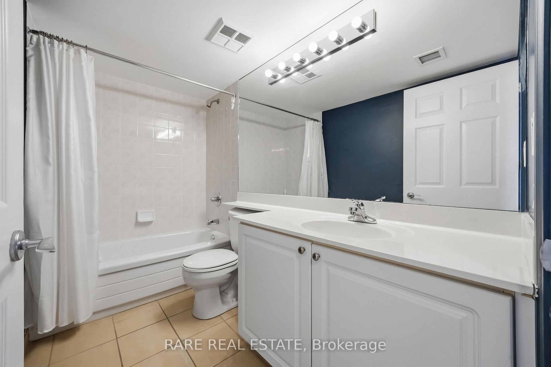 Photo 11 of Unit 606, 388 Bloor Street E, Toronto, Rosedale-Moore Park — HOMEH