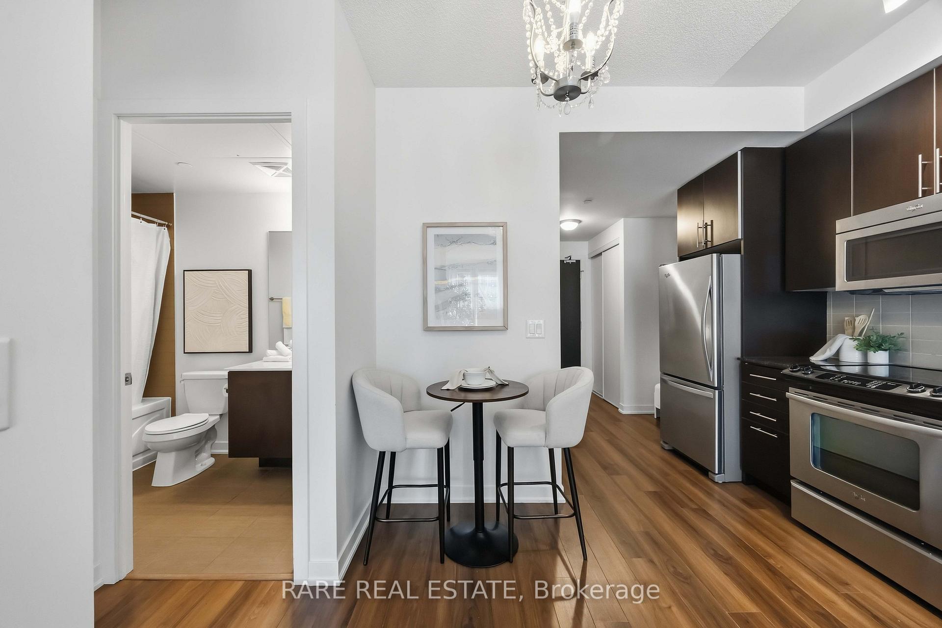 Photo 9 of Unit 518, 60 Berwick Avenue, Toronto, Yonge-Eglinton — HOMEH