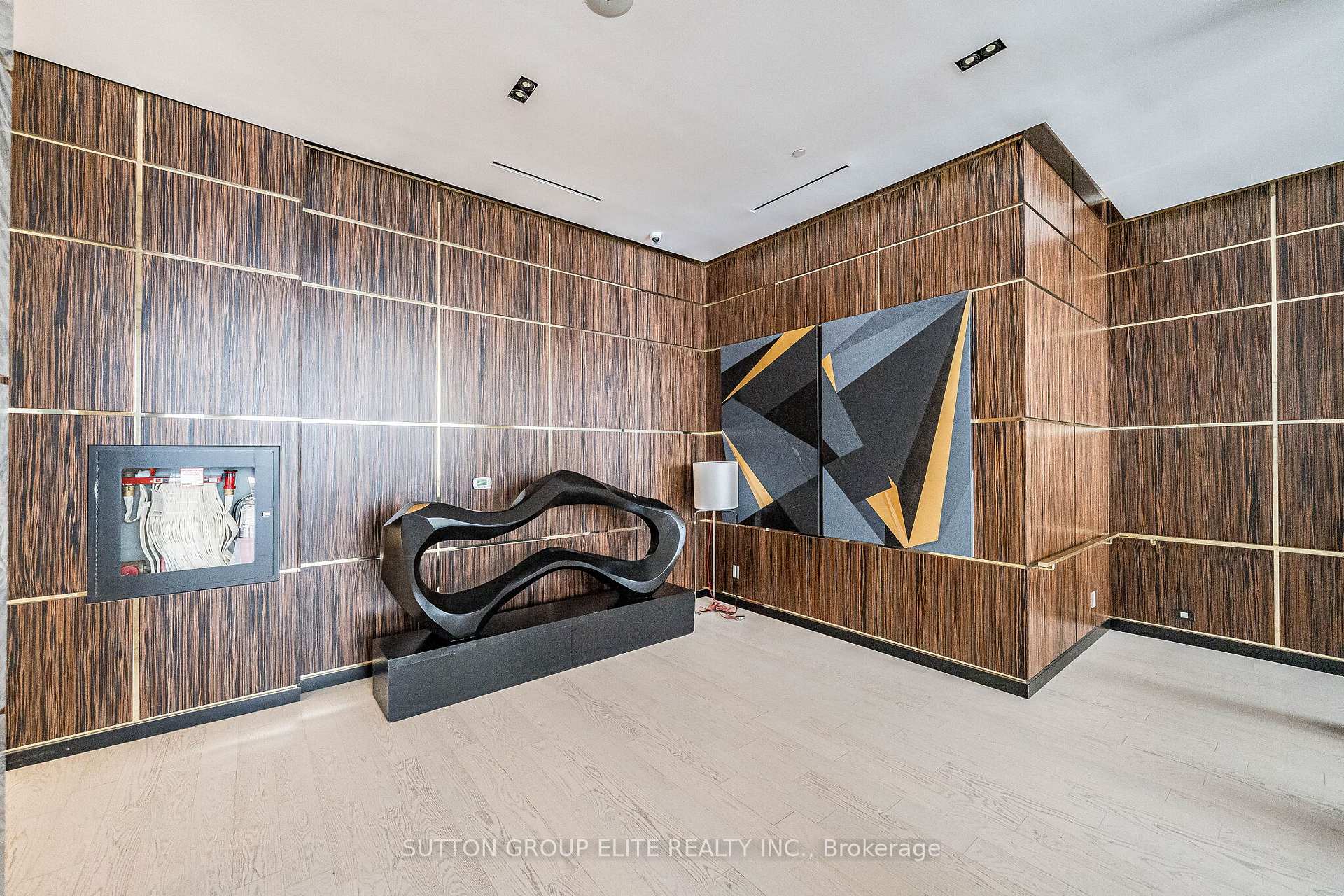 Photo 6 of Unit 814, 3018 Yonge Street, Toronto, Lawrence Park South — HOMEH