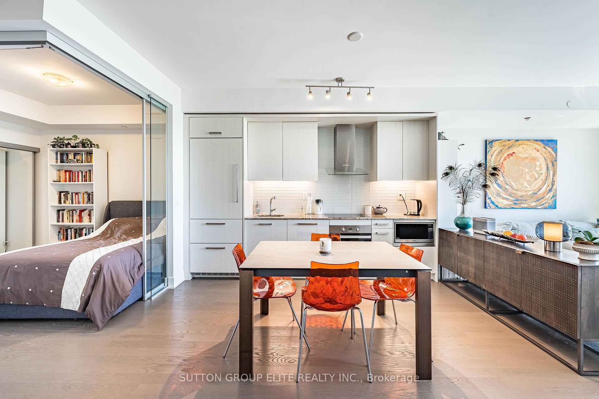 Photo 10 of Unit 814, 3018 Yonge Street, Toronto, Lawrence Park South — HOMEH