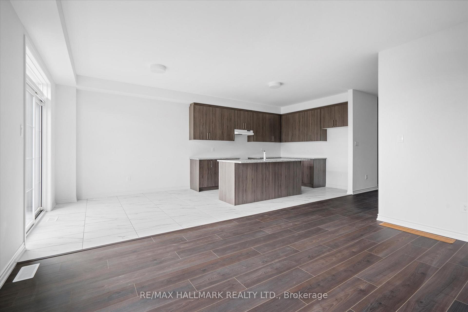 Photo 10 of 460 Trevor Street, Cobourg — HOMEH