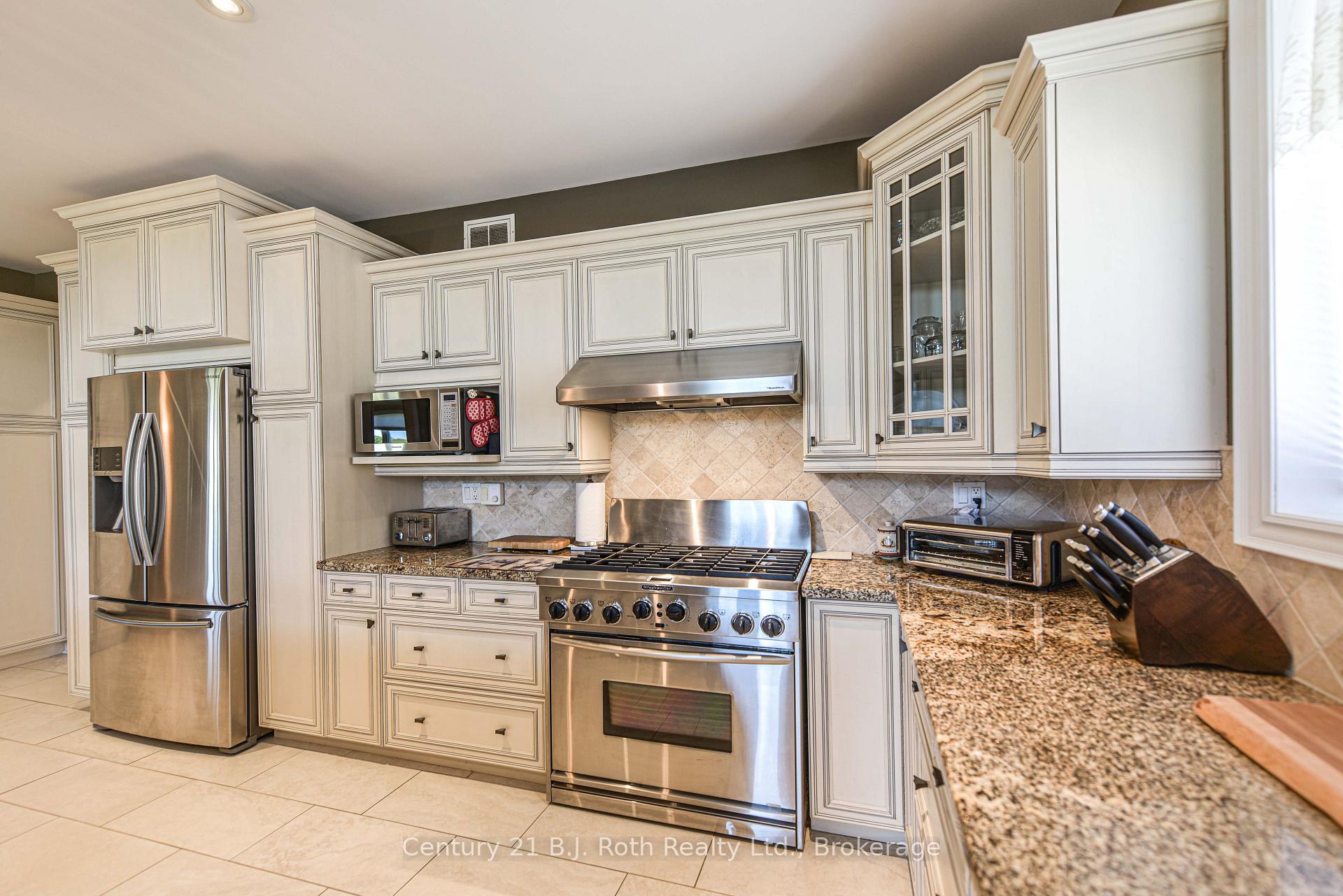 Photo 9 of 1273 Hawk Ridge Crescent, Severn, Rural Severn — HOMEH