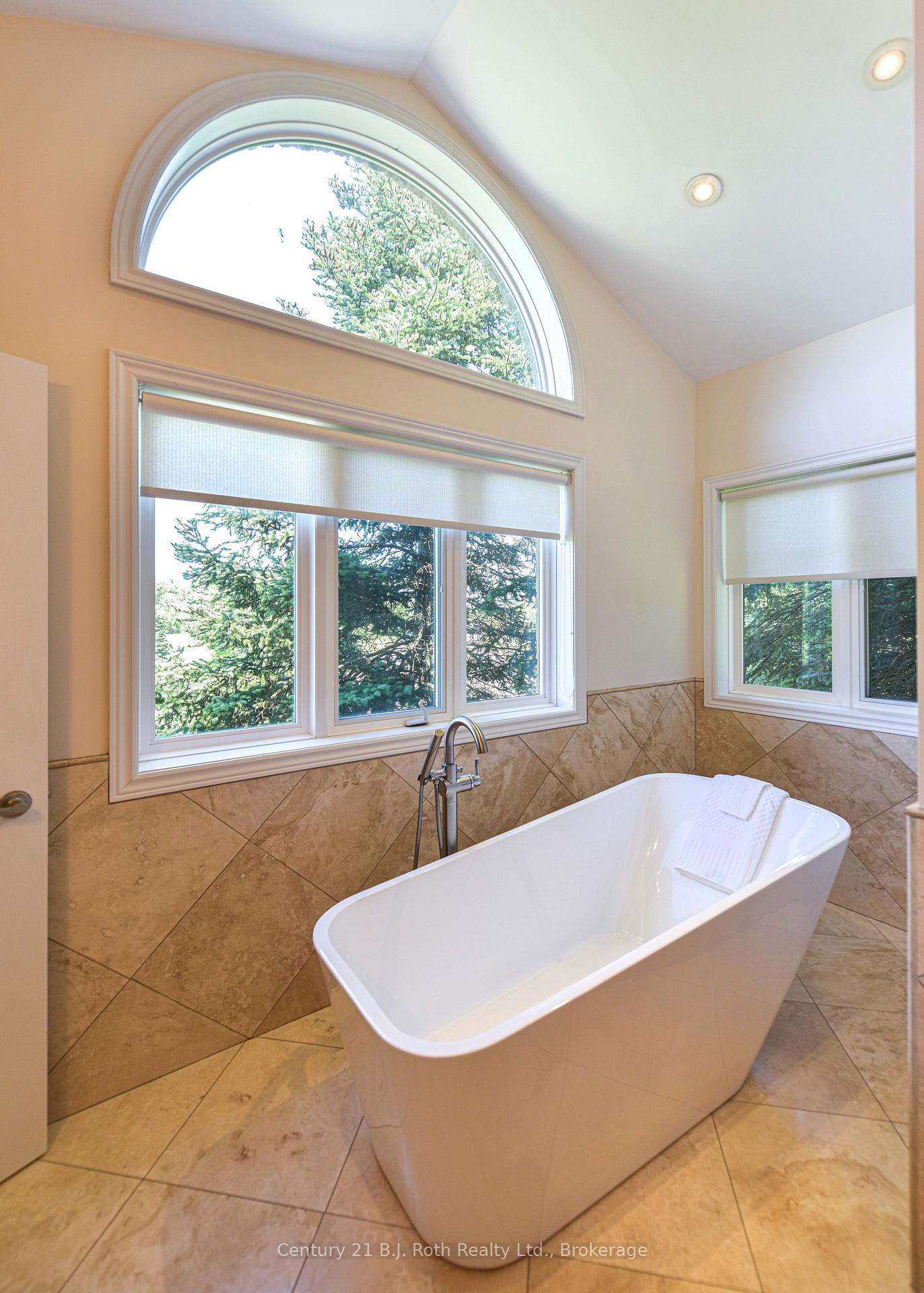 Photo 25 of 1273 Hawk Ridge Crescent, Severn, Rural Severn — HOMEH