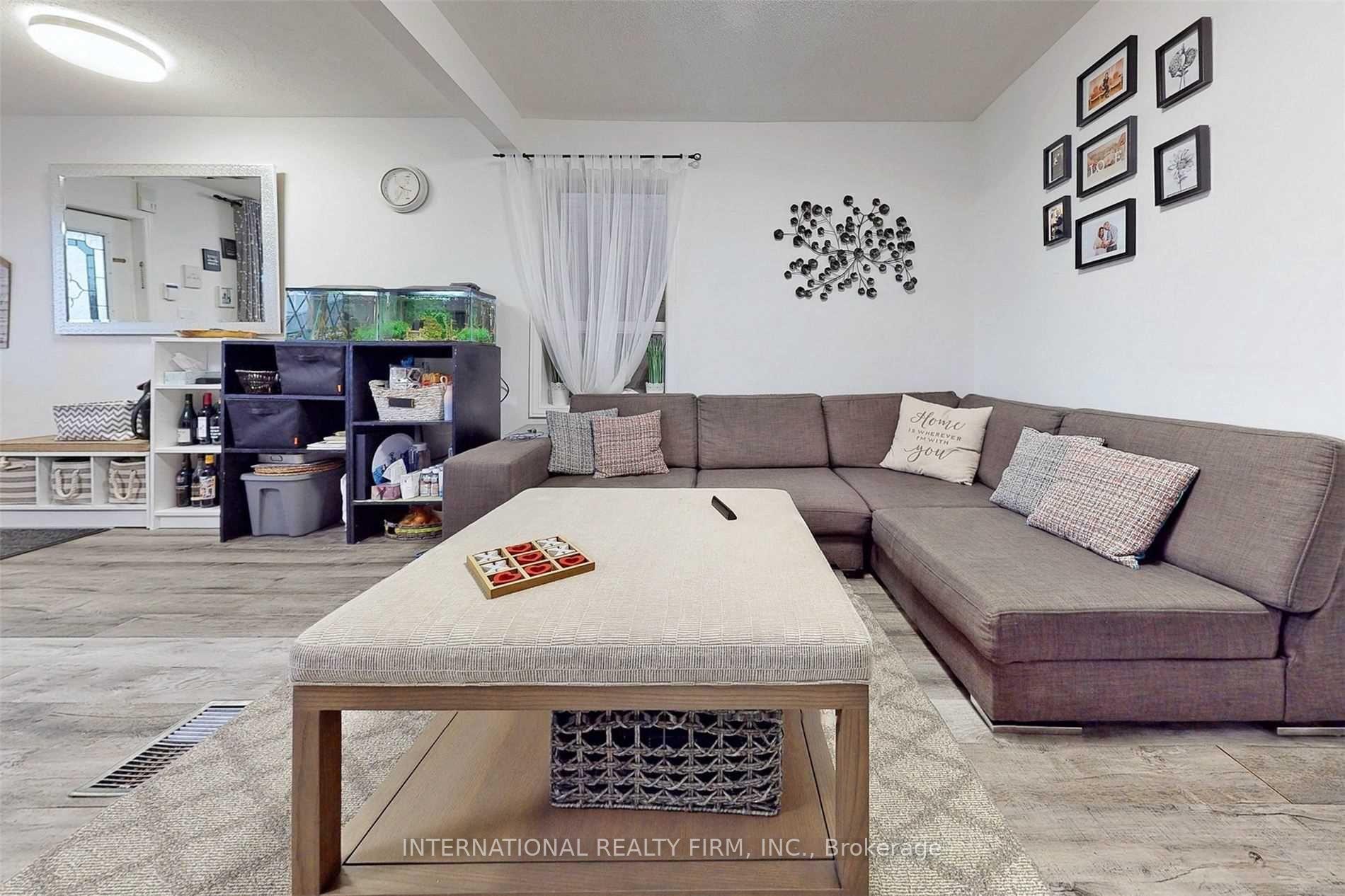 Photo 3 of 297 Gilbert Avenue, Toronto, Caledonia-Fairbank — HOMEH