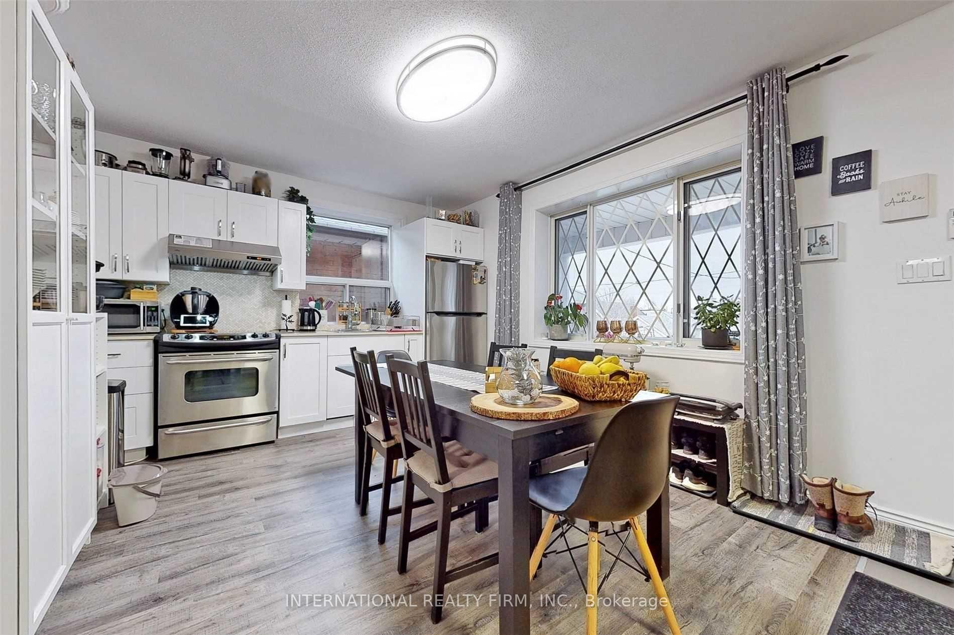 Photo 6 of 297 Gilbert Avenue, Toronto, Caledonia-Fairbank — HOMEH