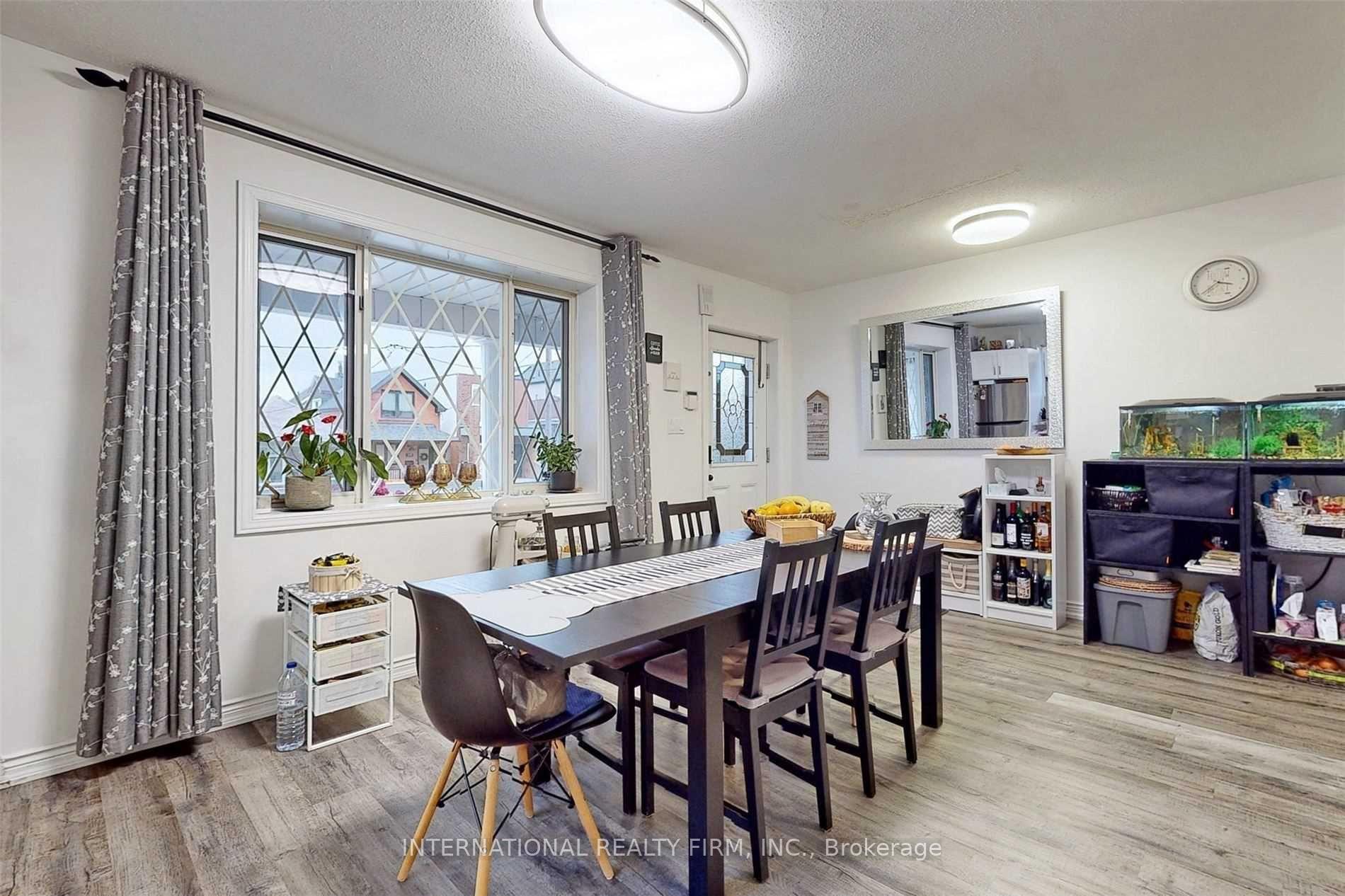 Photo 7 of 297 Gilbert Avenue, Toronto, Caledonia-Fairbank — HOMEH