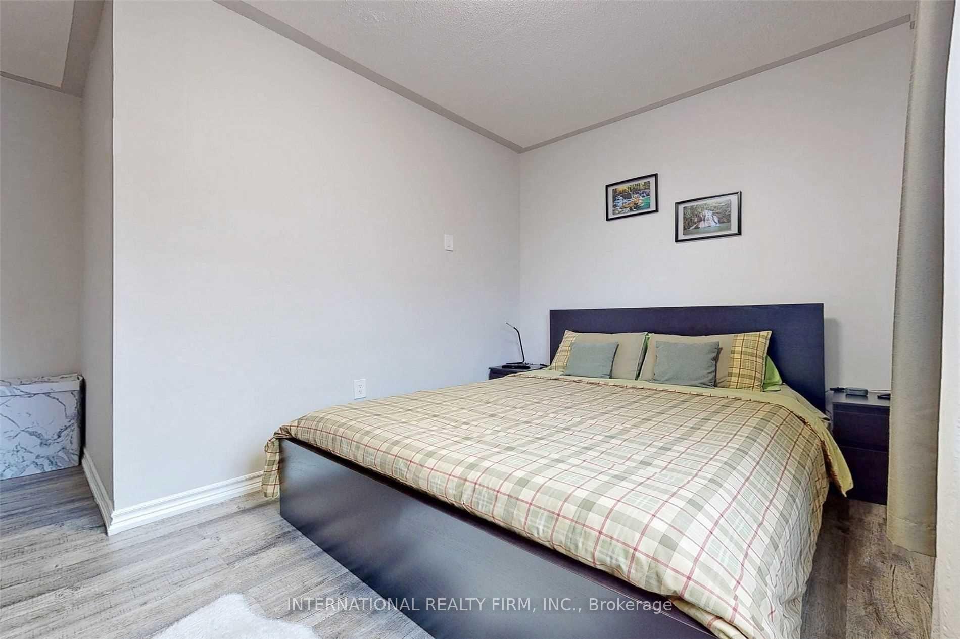 Photo 9 of 297 Gilbert Avenue, Toronto, Caledonia-Fairbank — HOMEH