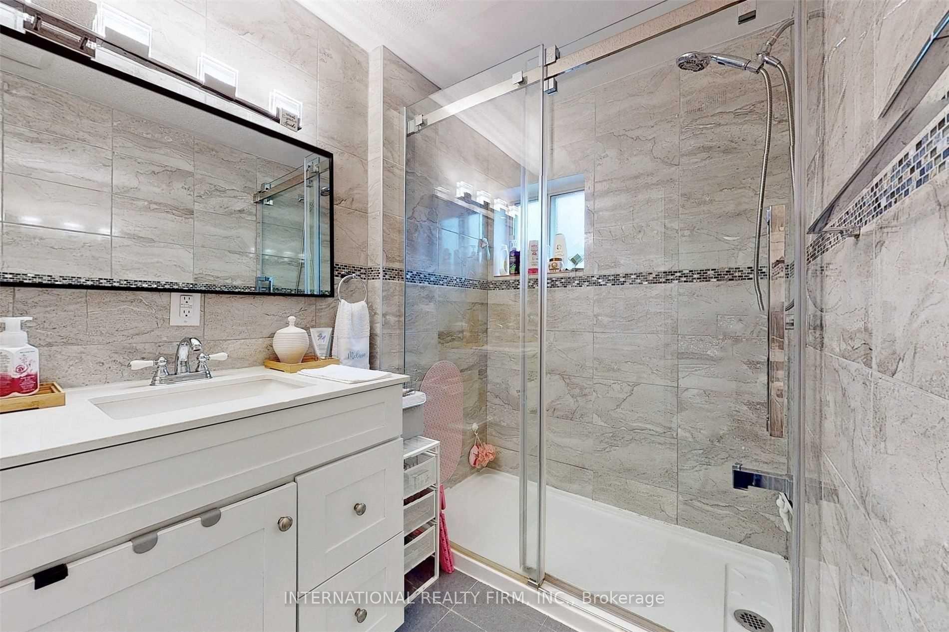Photo 13 of 297 Gilbert Avenue, Toronto, Caledonia-Fairbank — HOMEH