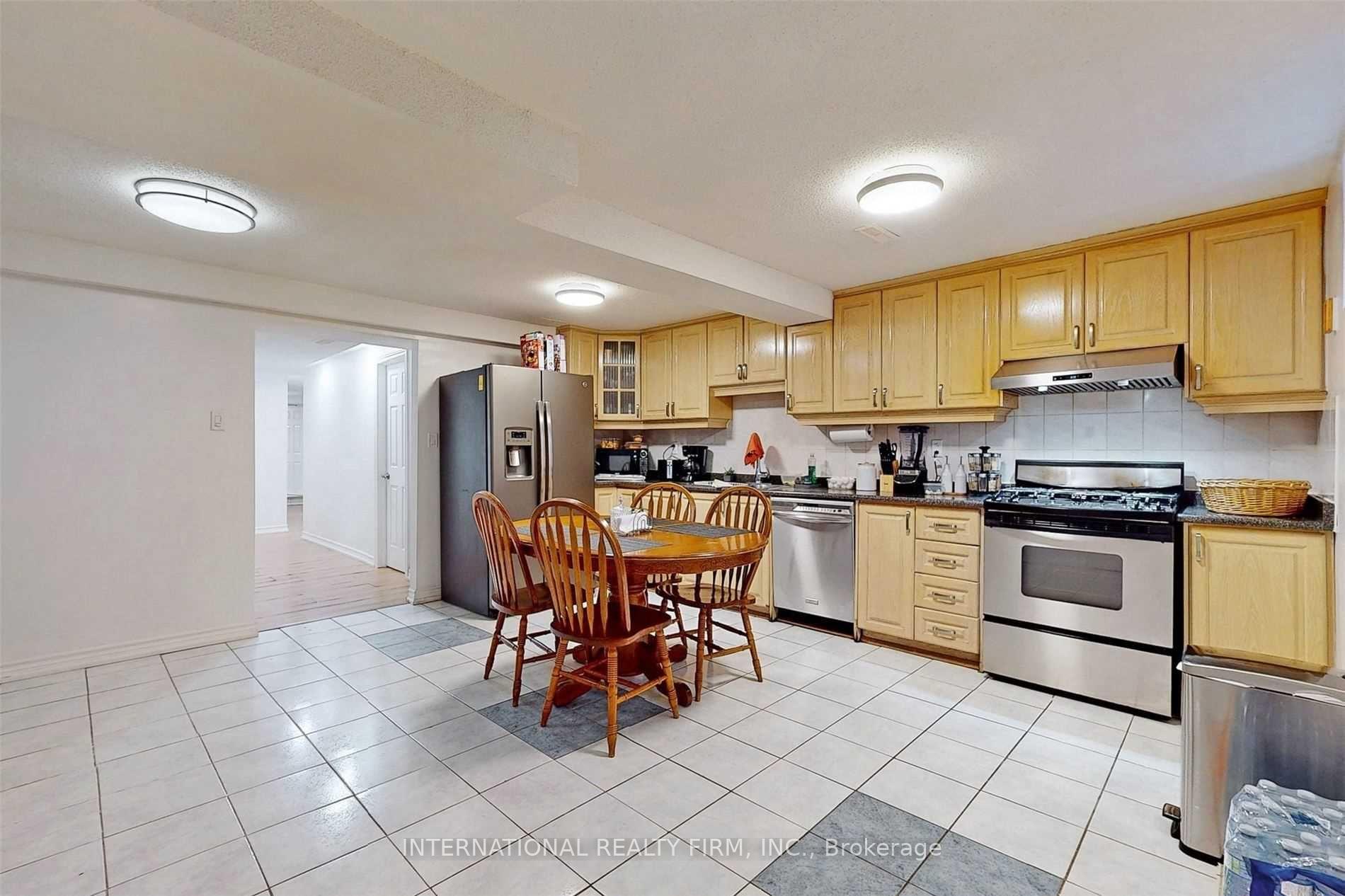 Photo 16 of 297 Gilbert Avenue, Toronto, Caledonia-Fairbank — HOMEH