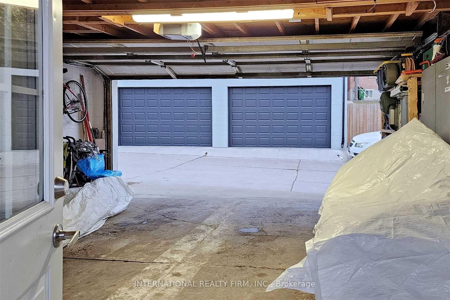 Photo 33 of 297 Gilbert Avenue, Toronto, Caledonia-Fairbank — HOMEH