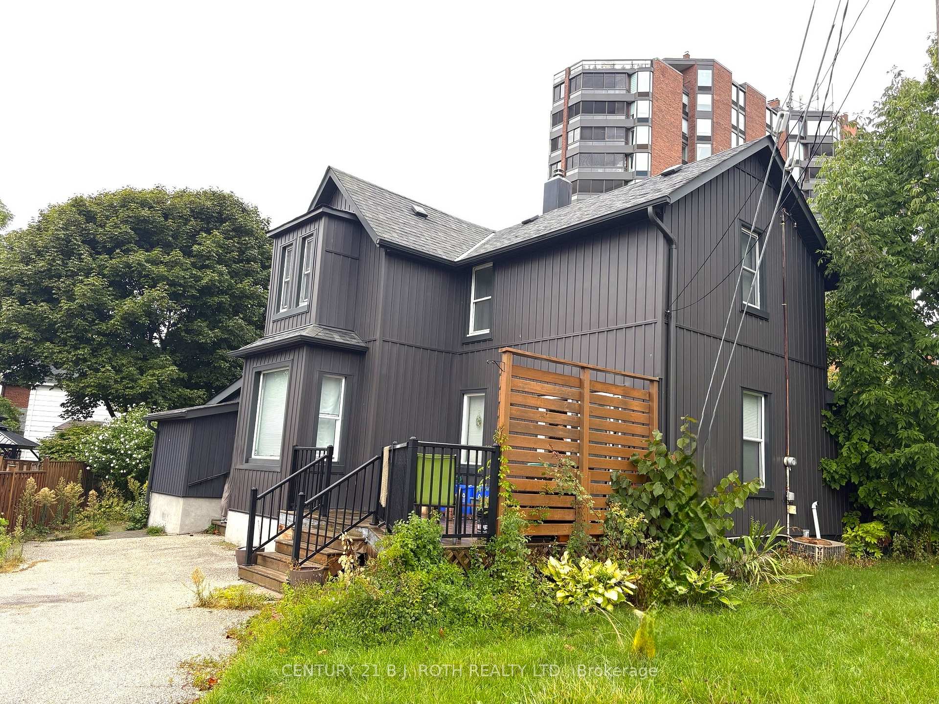Photo 2 of 253 Dunlop Street E, Barrie, North Shore — HOMEH