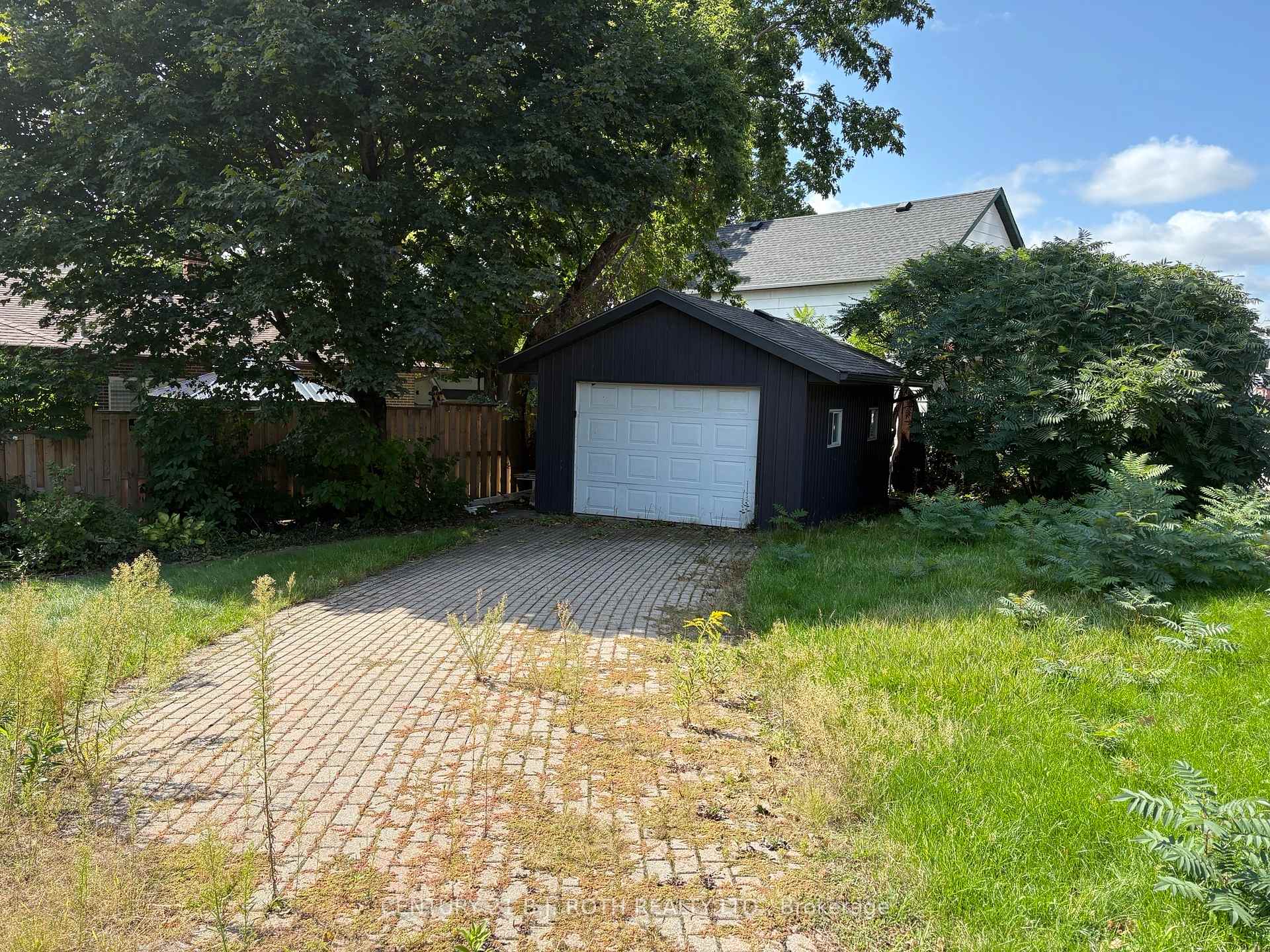 Photo 5 of 253 Dunlop Street E, Barrie, North Shore — HOMEH
