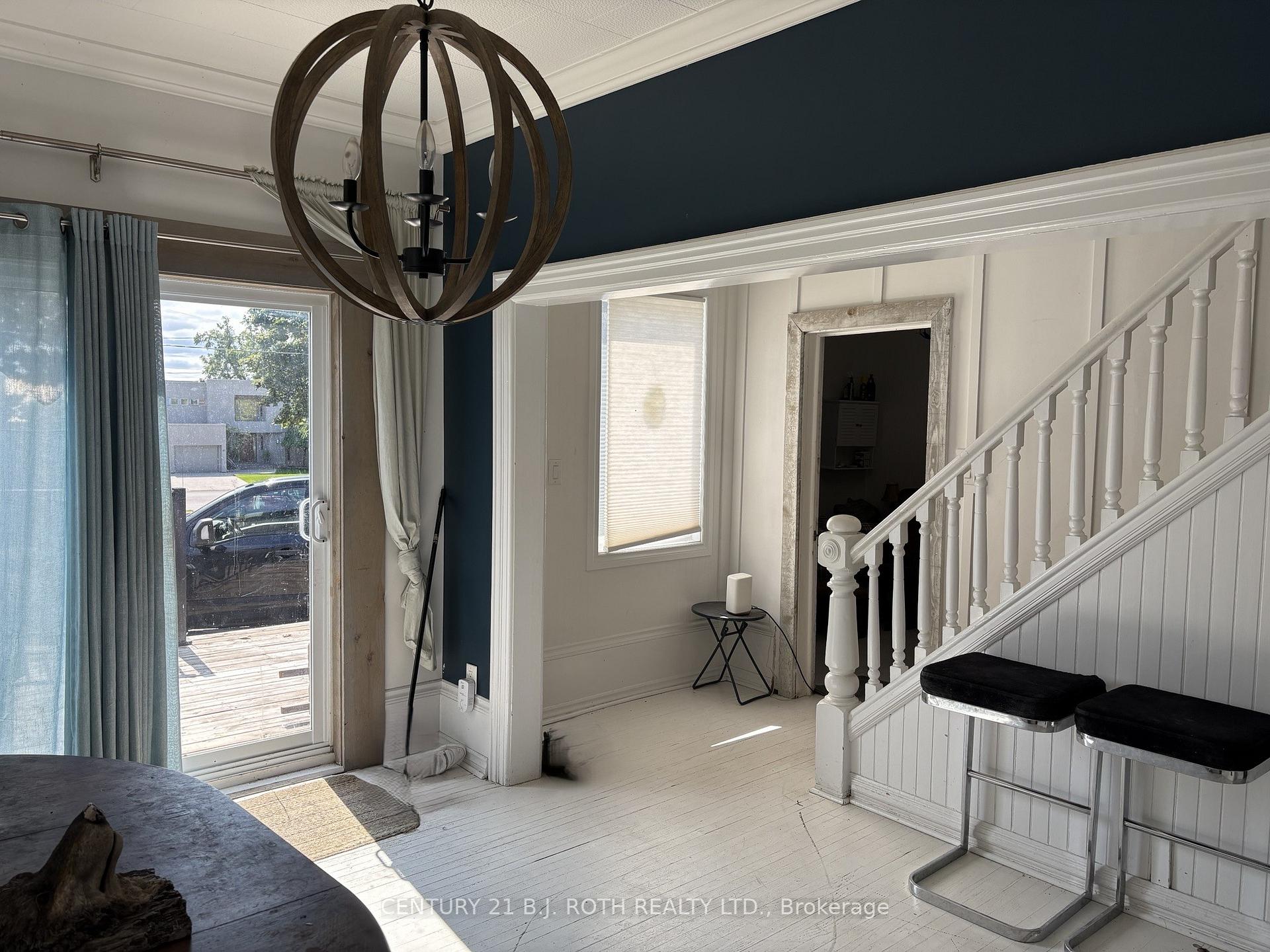 Photo 7 of 253 Dunlop Street E, Barrie, North Shore — HOMEH