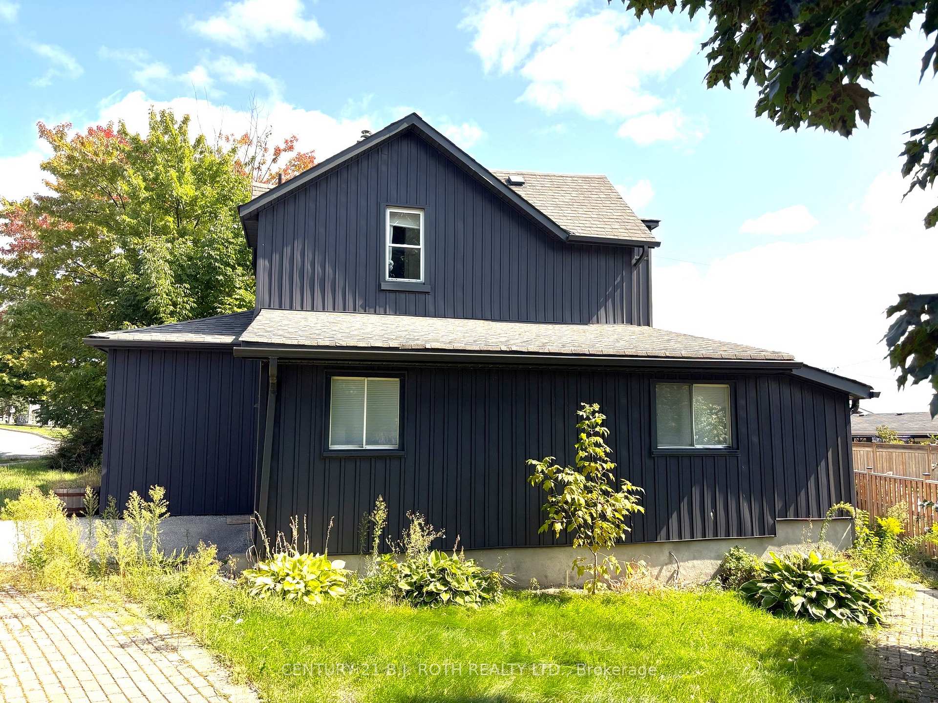 Photo 14 of 253 Dunlop Street E, Barrie, North Shore — HOMEH