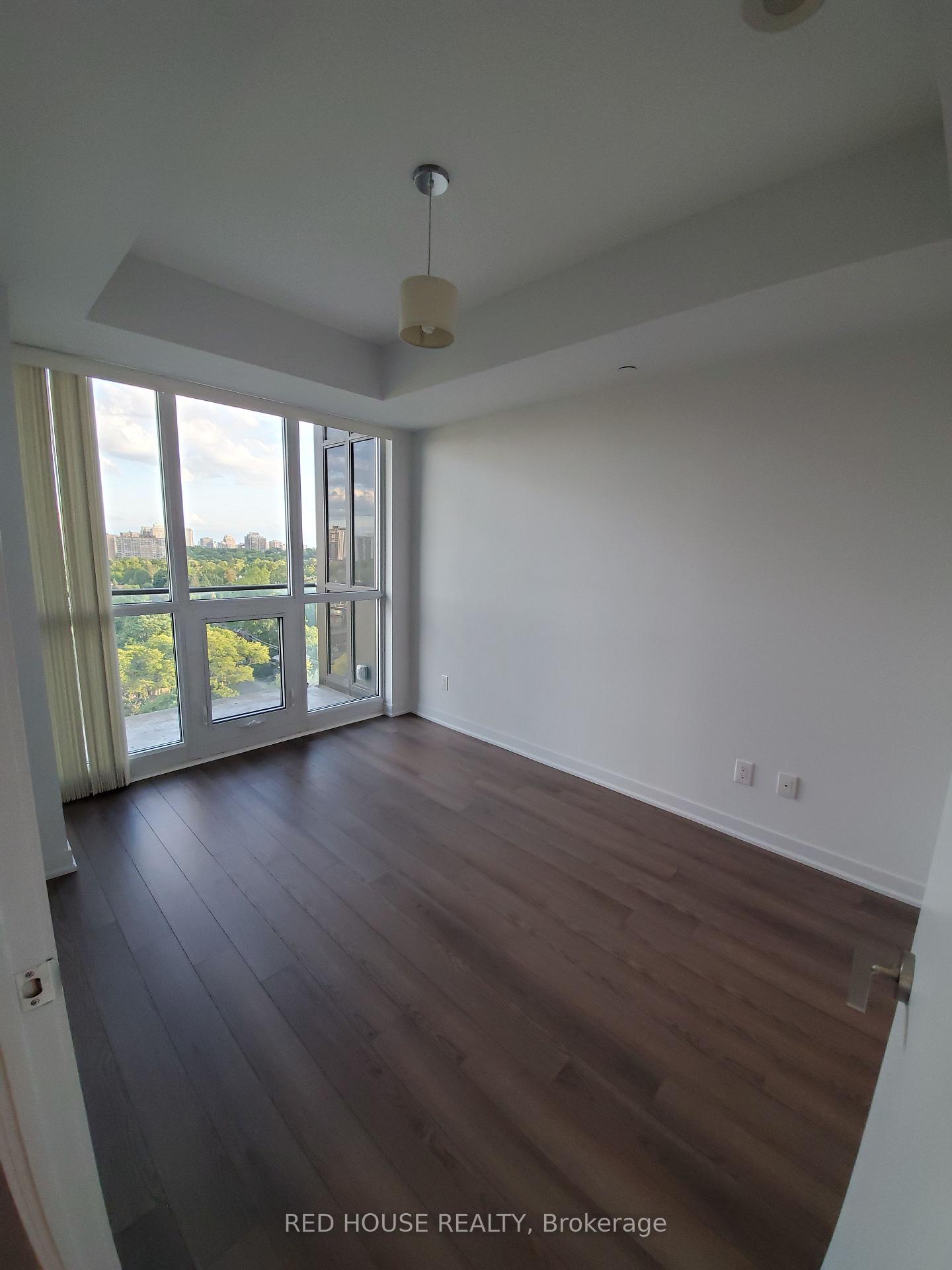 Photo 5 of Unit 1403, 60 Berwick Avenue, Toronto, Yonge-Eglinton — HOMEH