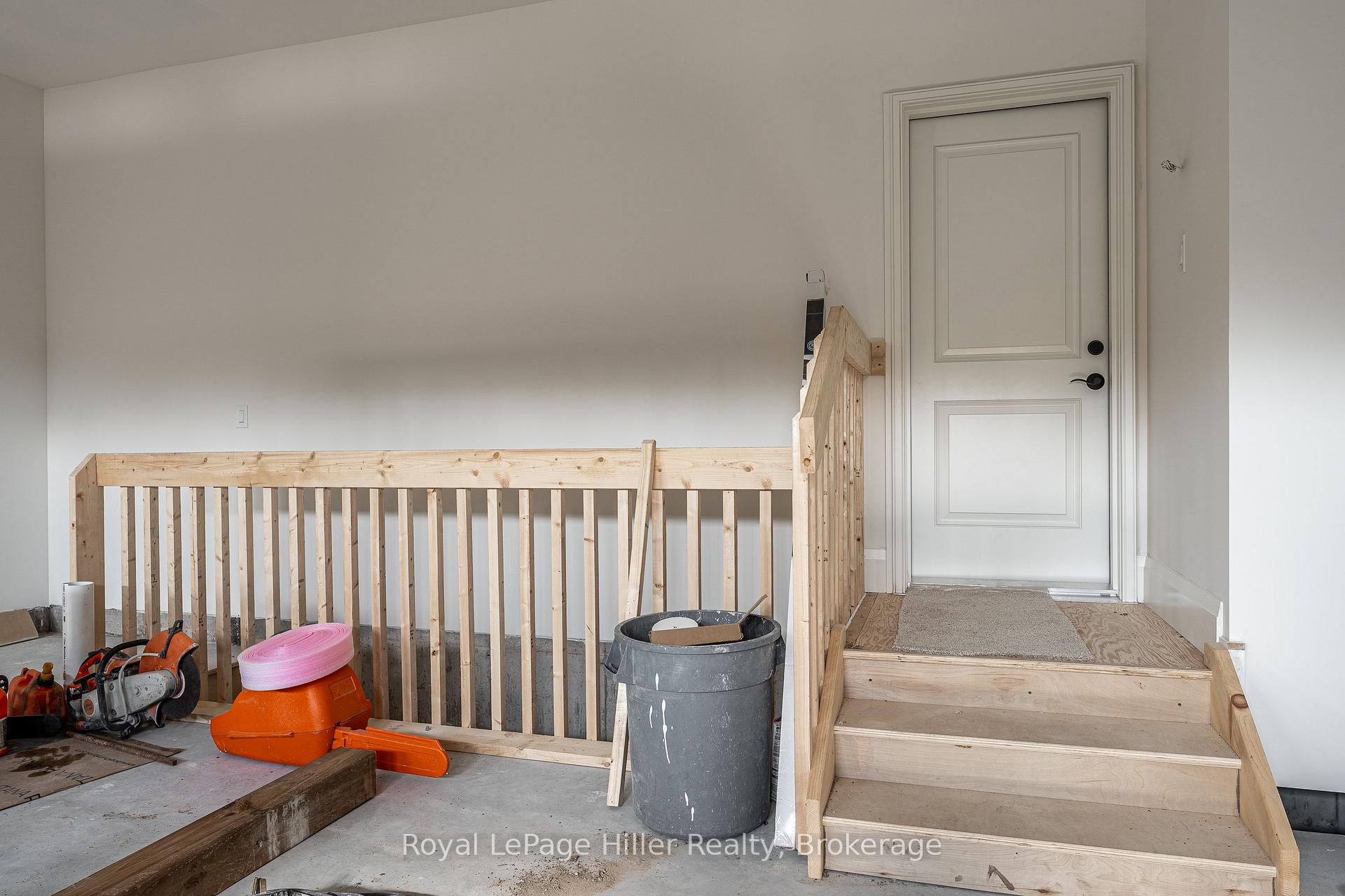 Photo 14 of 25 Avery Place, Perth East, Milverton — HOMEH