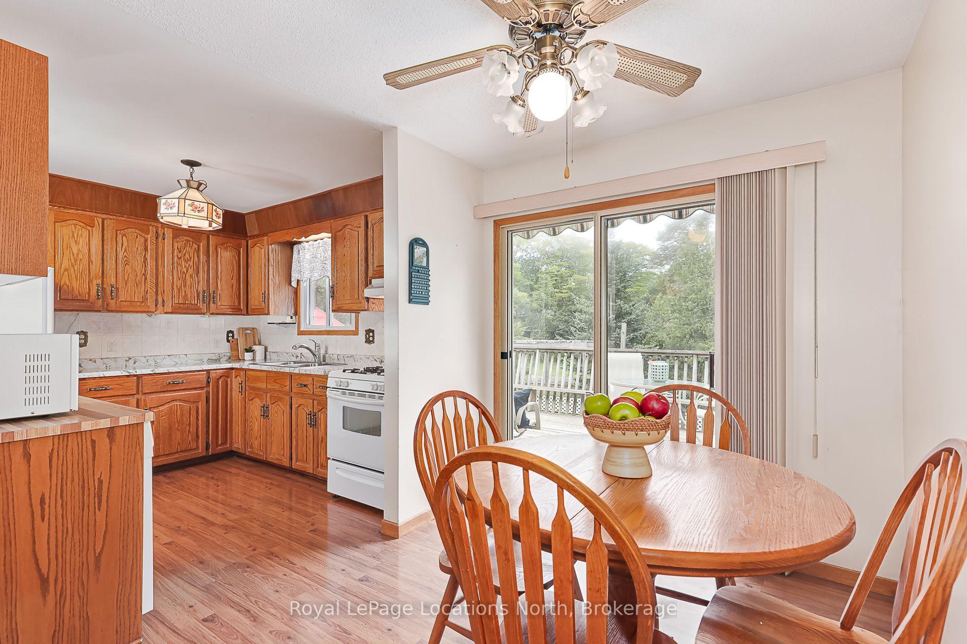 Photo 11 of 26 Stroud Crescent, Wasaga Beach — HOMEH
