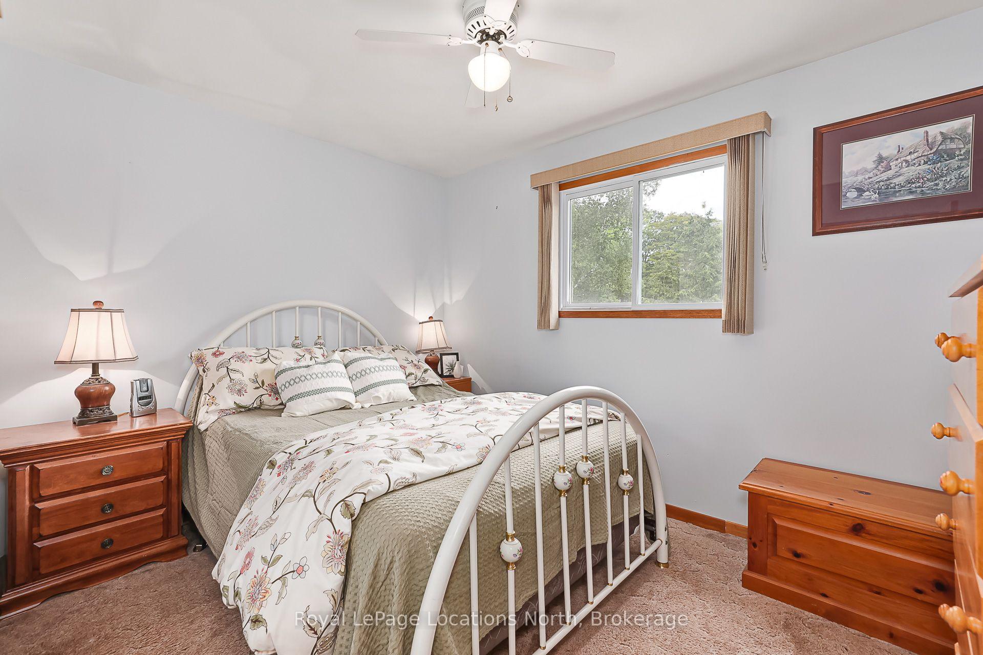 Photo 15 of 26 Stroud Crescent, Wasaga Beach — HOMEH