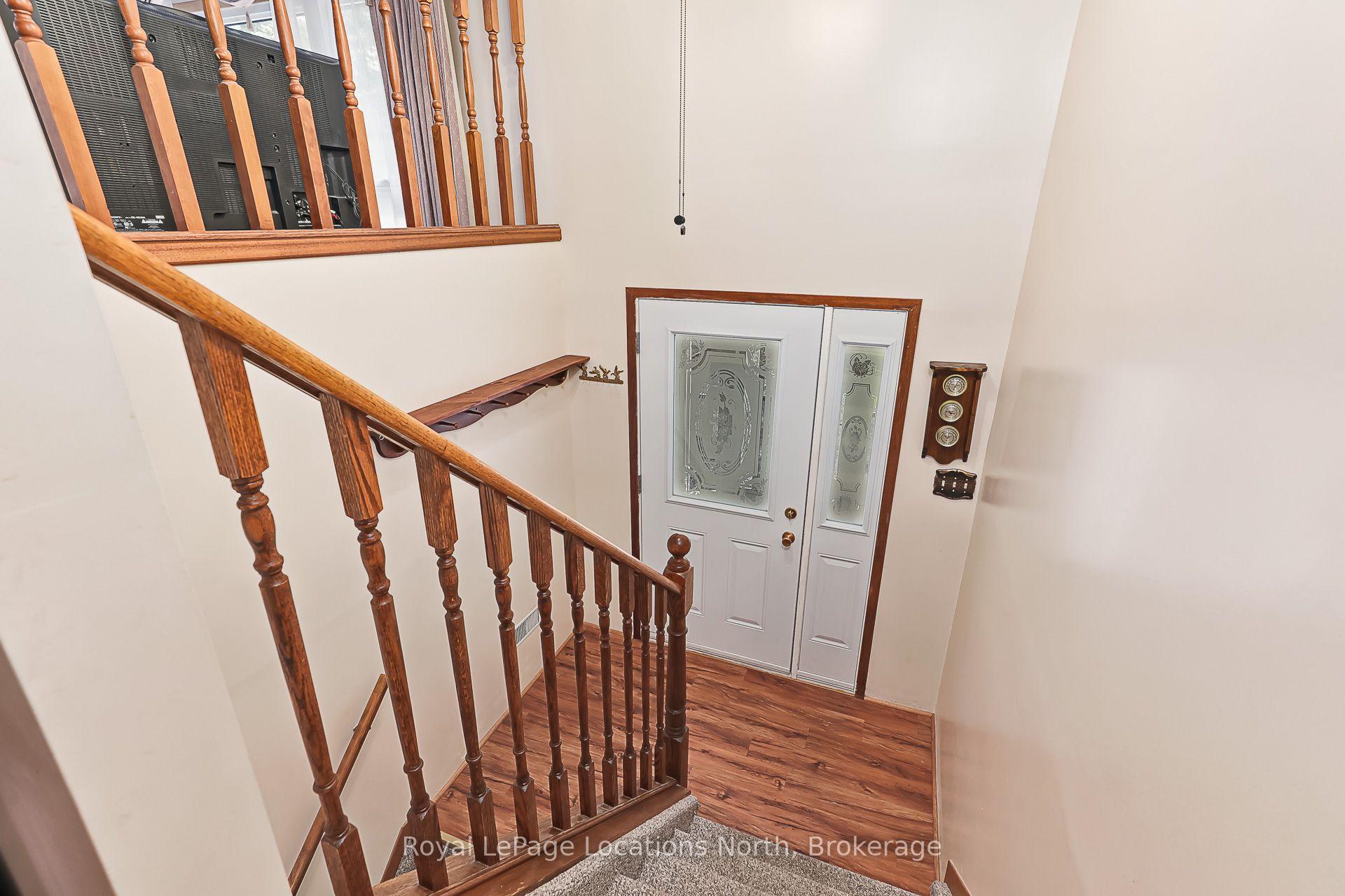 Photo 20 of 26 Stroud Crescent, Wasaga Beach — HOMEH