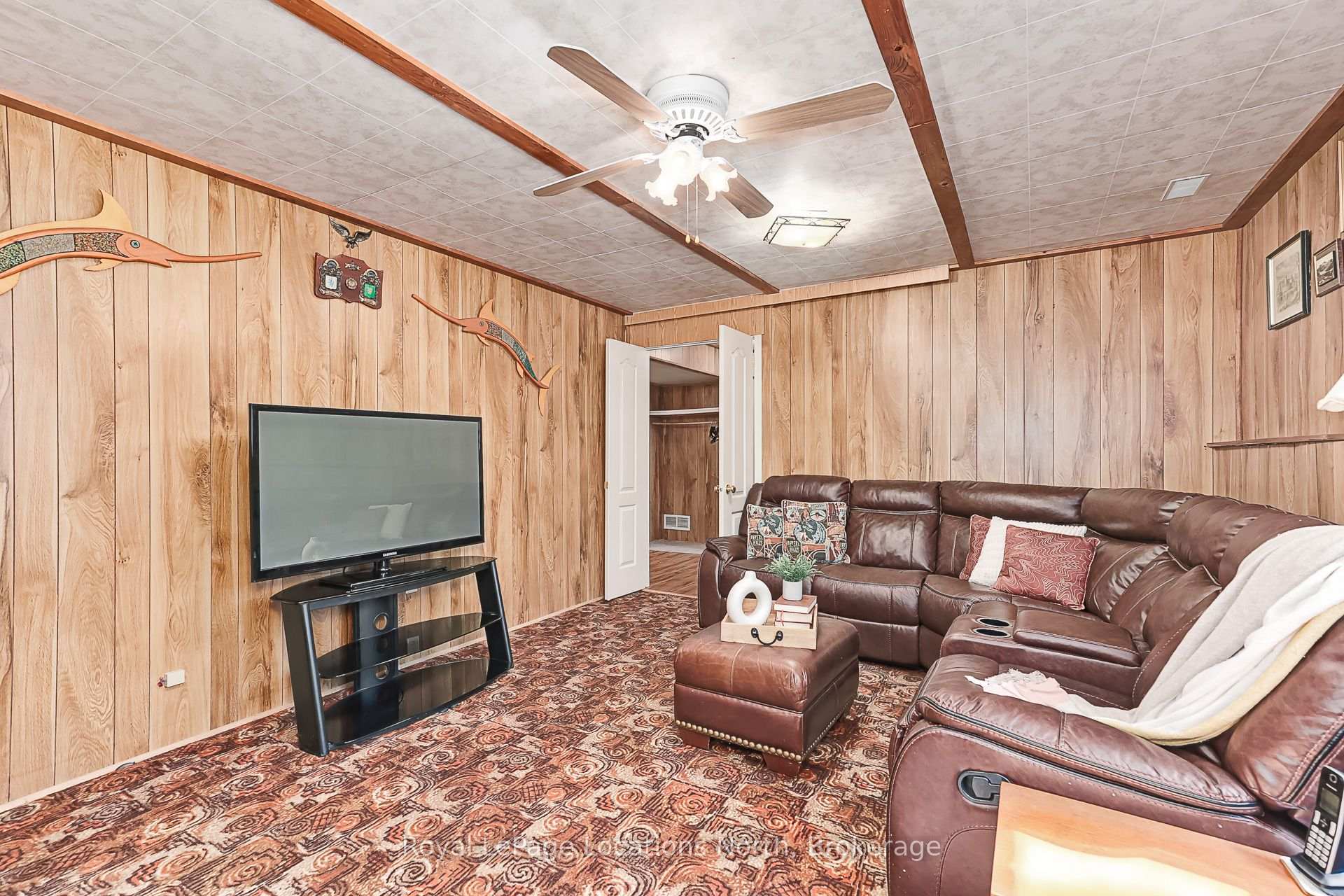 Photo 22 of 26 Stroud Crescent, Wasaga Beach — HOMEH