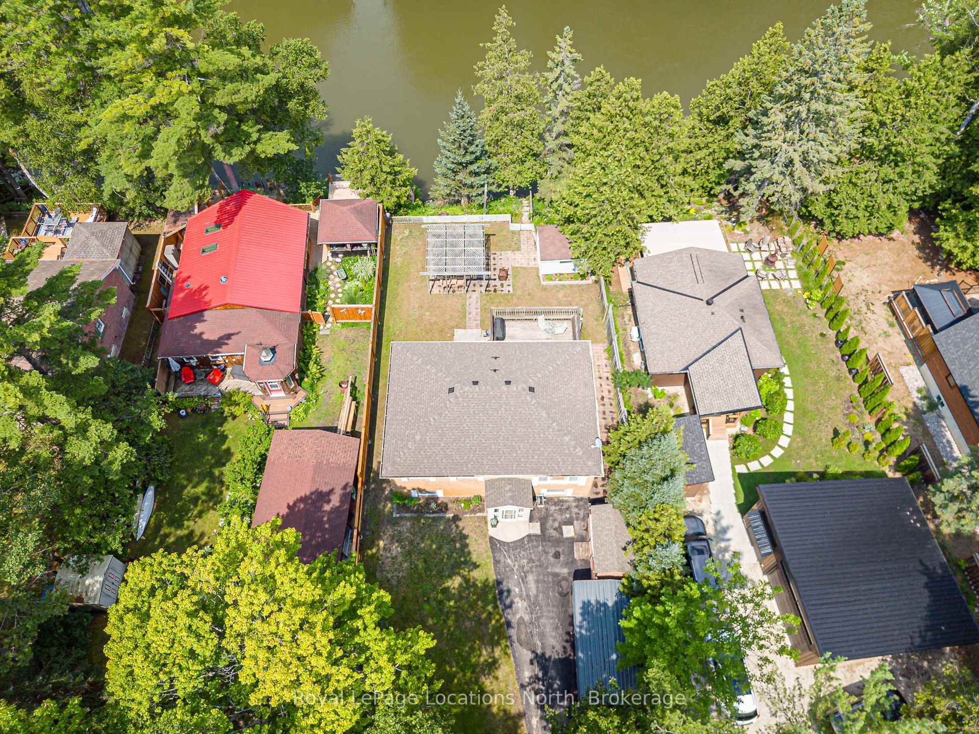 Photo 31 of 26 Stroud Crescent, Wasaga Beach — HOMEH