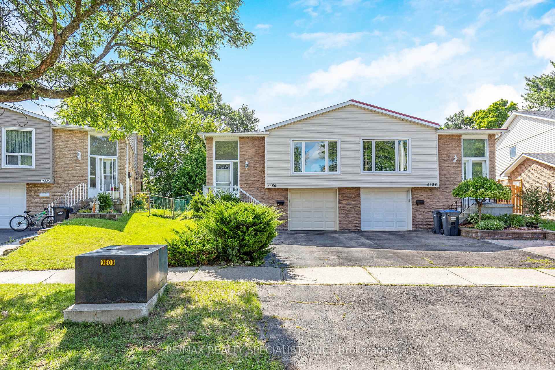 Photo 2 of 6356 Chaumont Crescent, Mississauga, Meadowvale — HOMEH