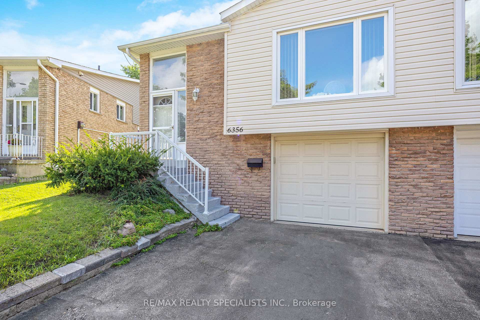 Photo 4 of 6356 Chaumont Crescent, Mississauga, Meadowvale — HOMEH
