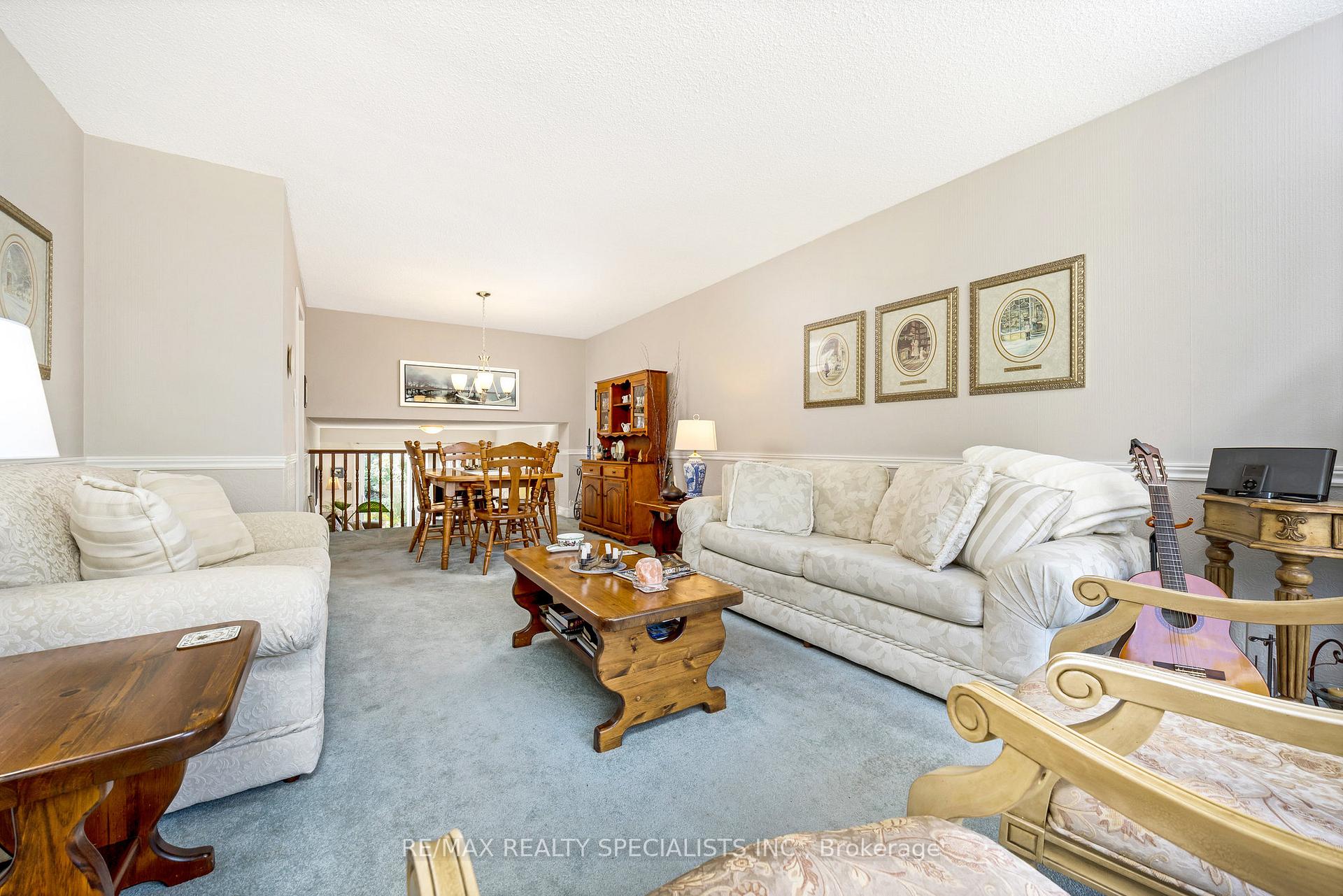 Photo 6 of 6356 Chaumont Crescent, Mississauga, Meadowvale — HOMEH