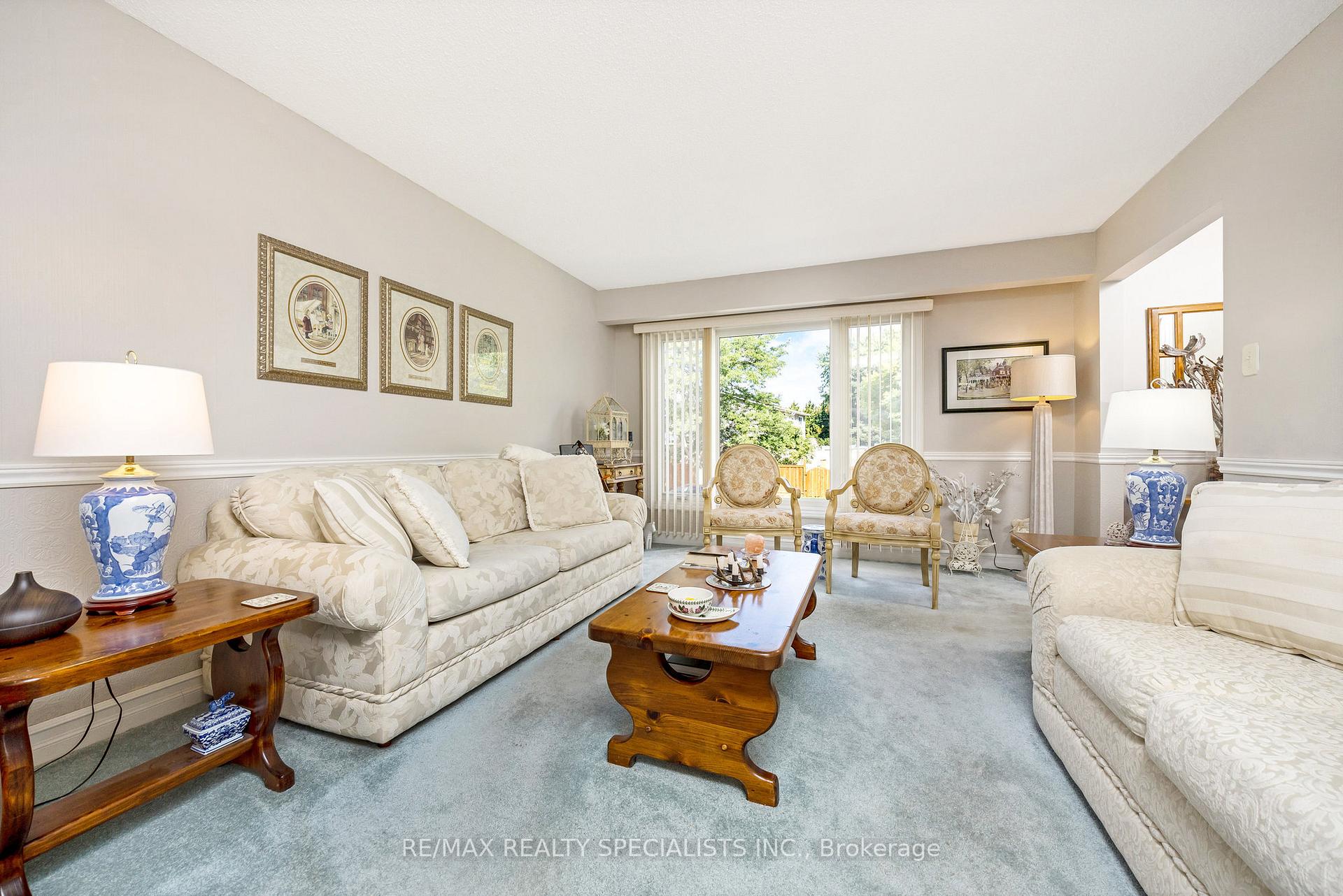 Photo 8 of 6356 Chaumont Crescent, Mississauga, Meadowvale — HOMEH