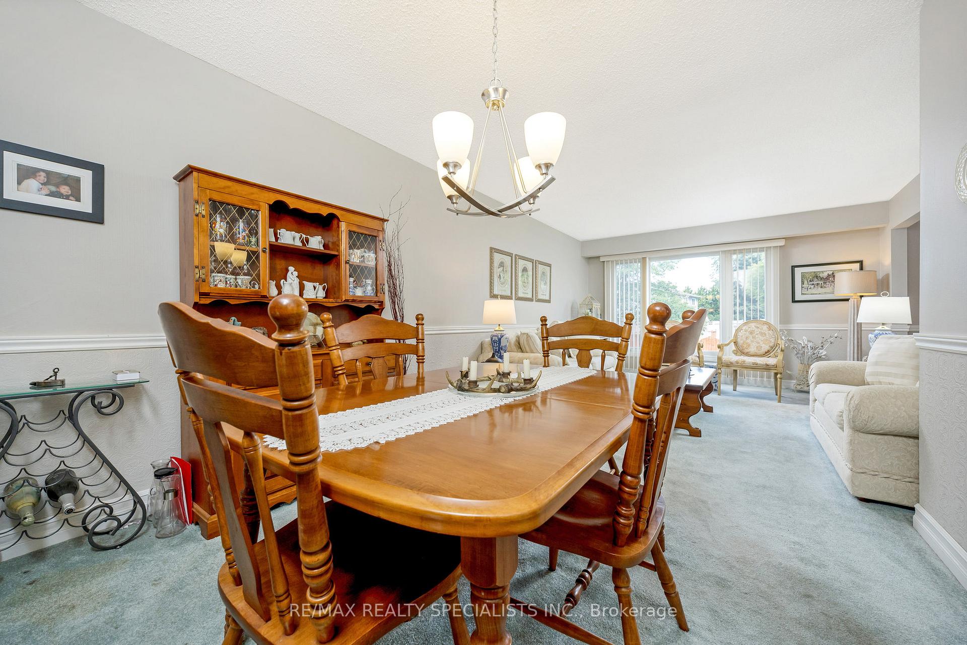 Photo 10 of 6356 Chaumont Crescent, Mississauga, Meadowvale — HOMEH