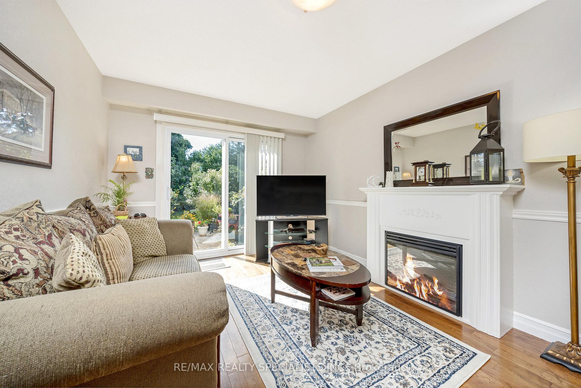 Photo 16 of 6356 Chaumont Crescent, Mississauga, Meadowvale — HOMEH