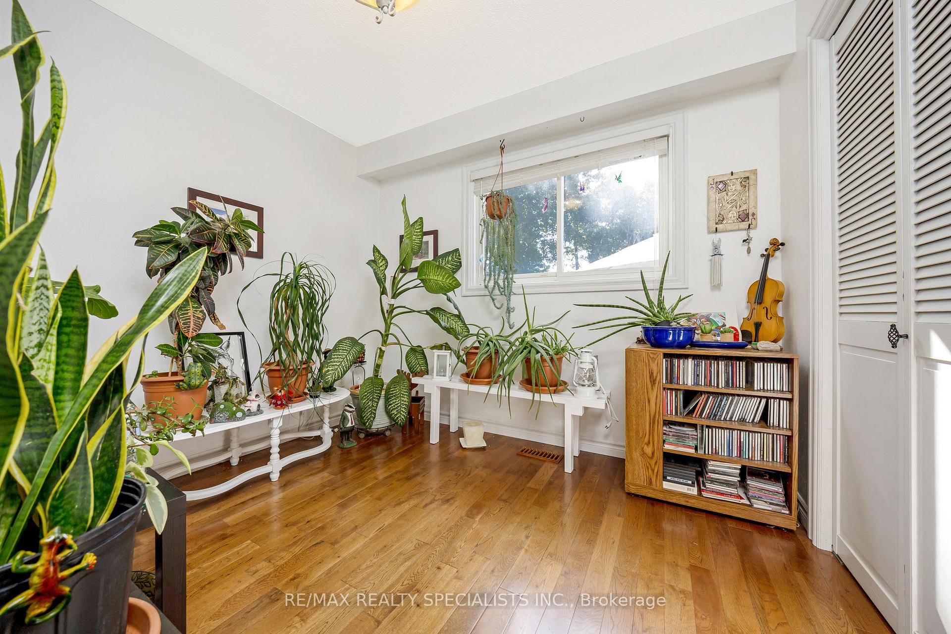 Photo 19 of 6356 Chaumont Crescent, Mississauga, Meadowvale — HOMEH