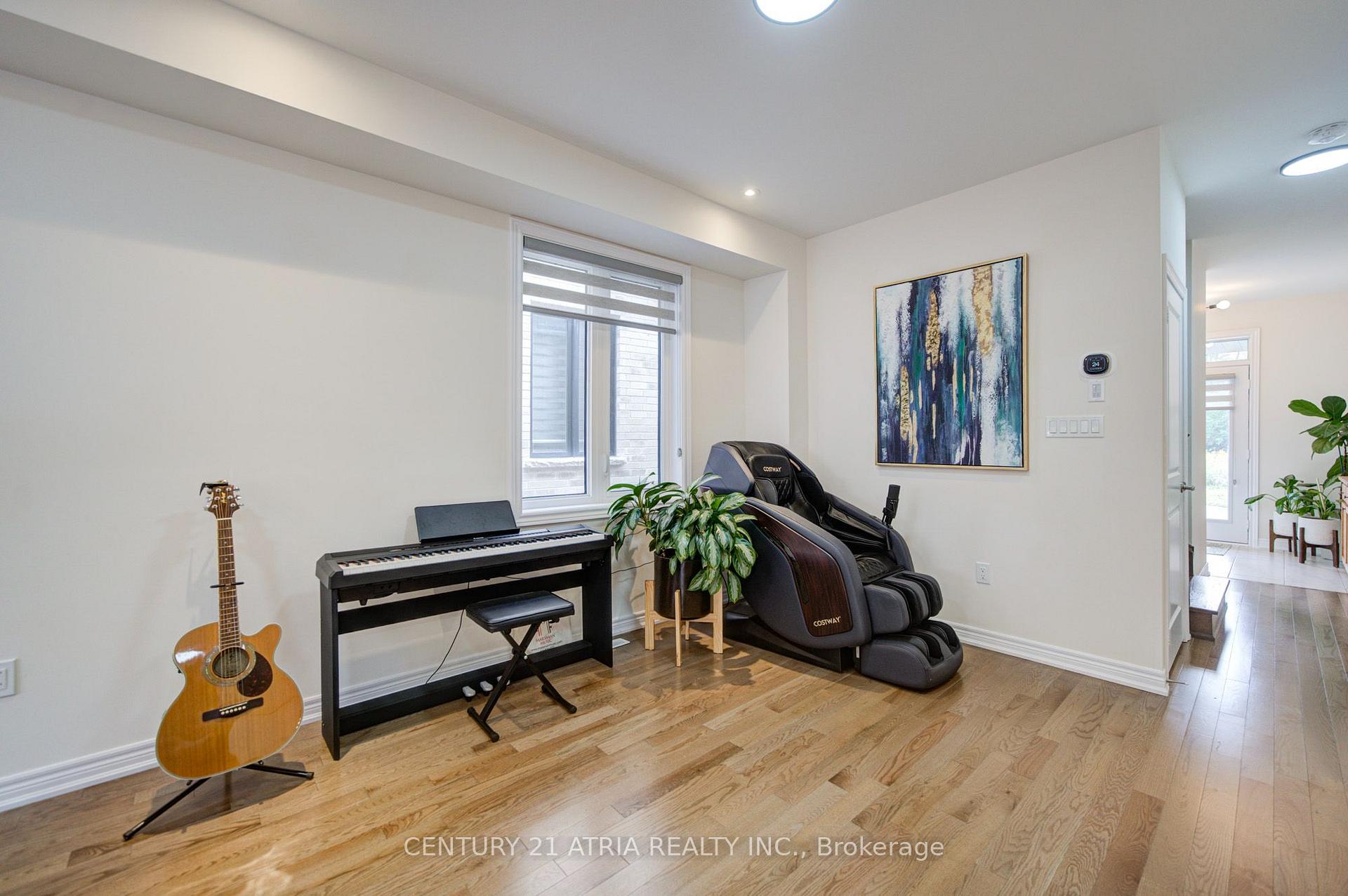 Photo 6 of 1304 Klondike Drive, Oshawa, Kedron — HOMEH