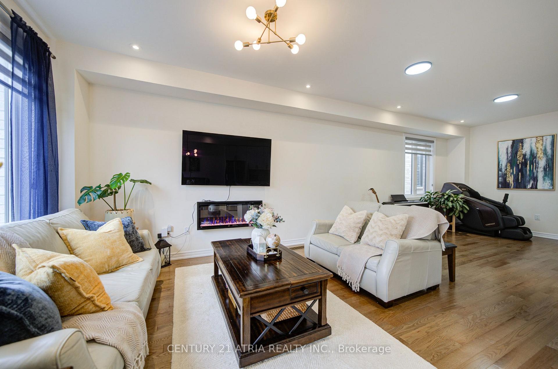Photo 9 of 1304 Klondike Drive, Oshawa, Kedron — HOMEH