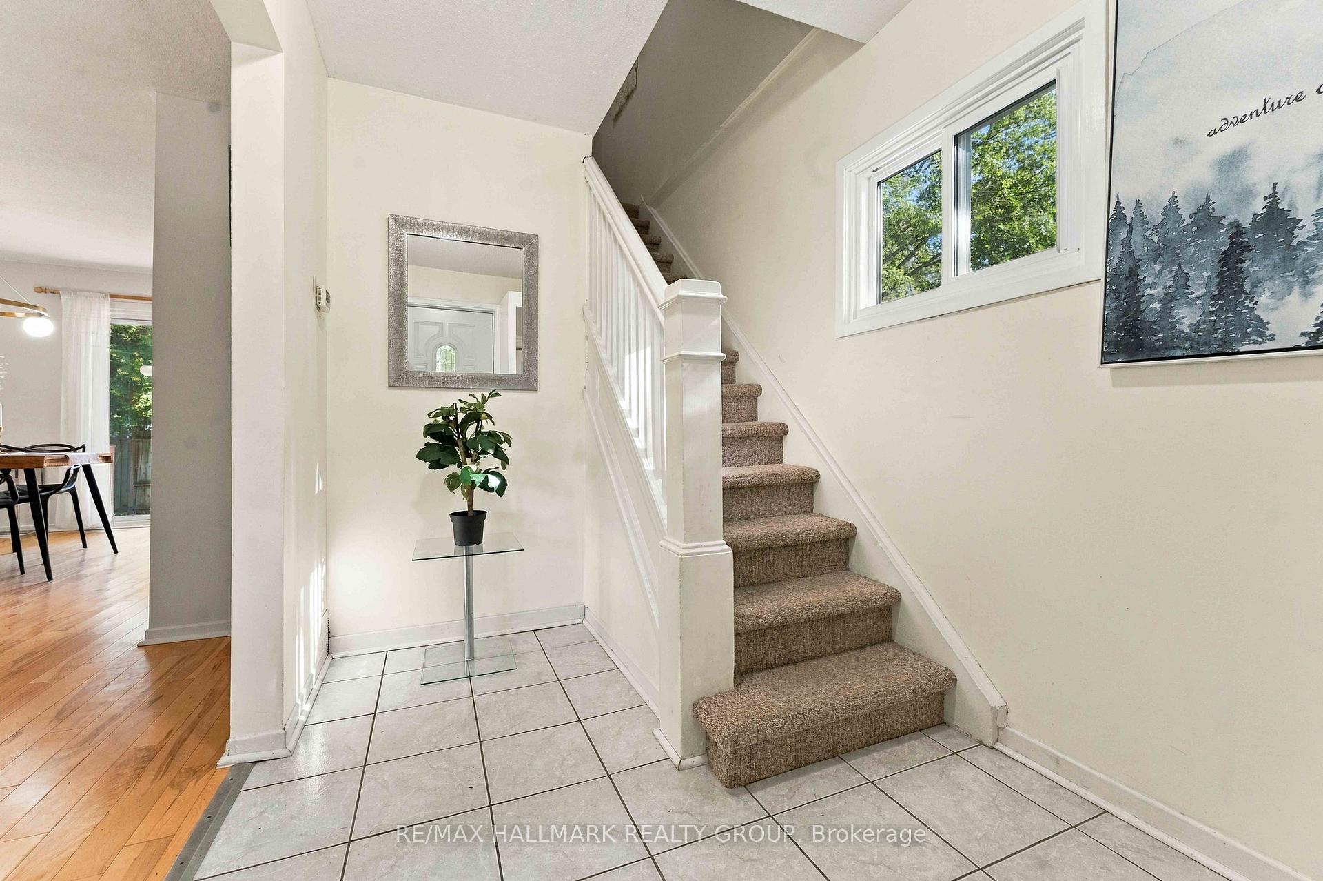 Photo 6 of 3 Ashbury Place, Ottawa, Lindenlea — HOMEH