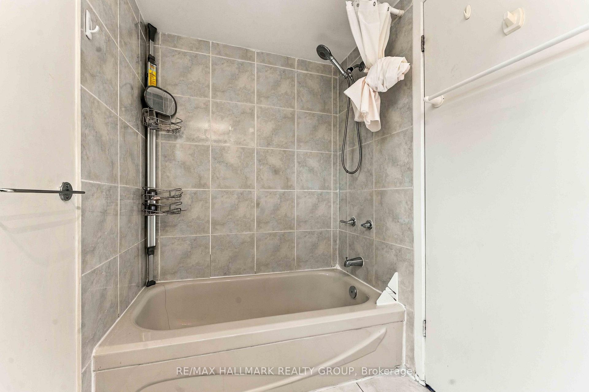 Photo 22 of 3 Ashbury Place, Ottawa, Lindenlea — HOMEH