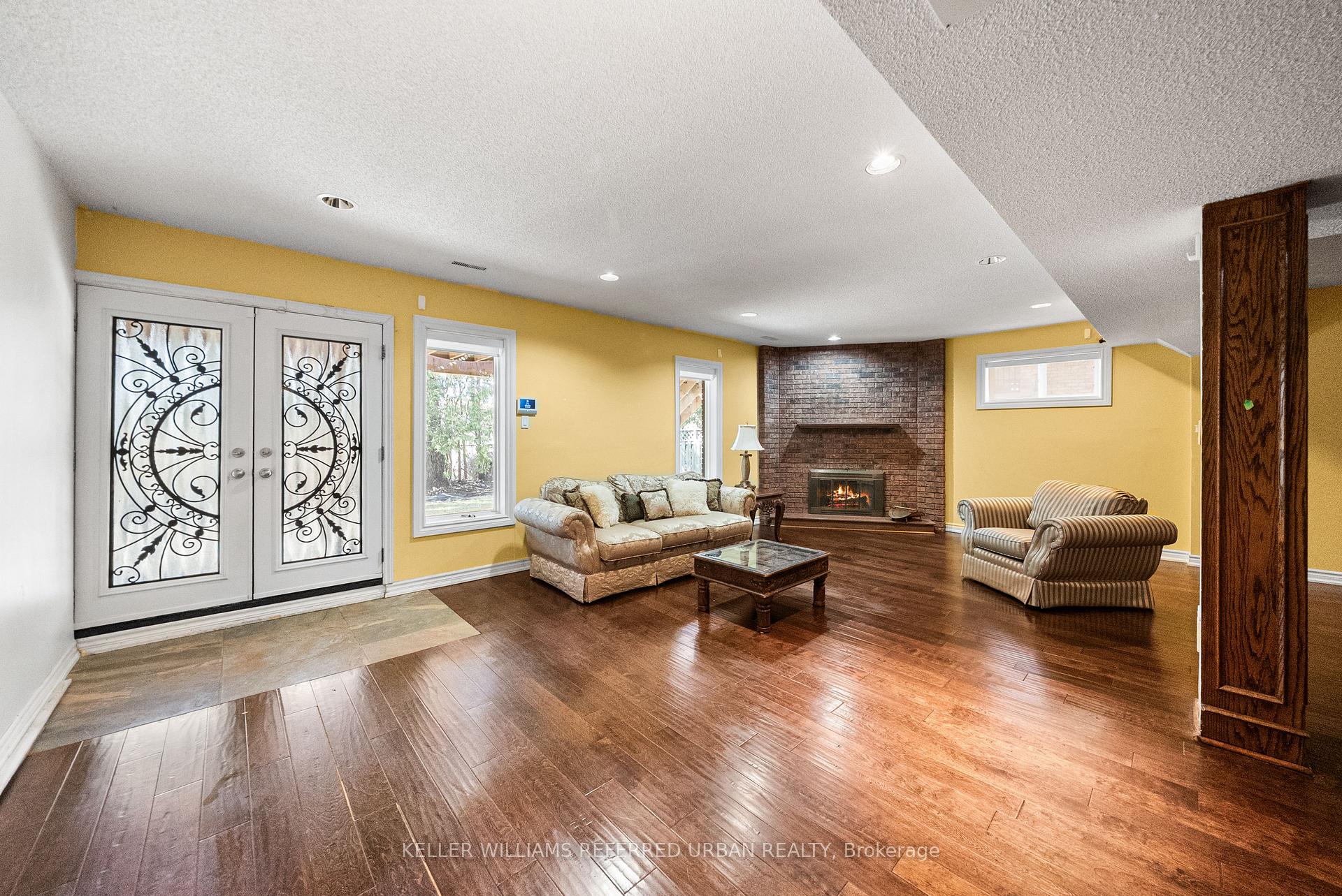 Photo 37 of 73 Garnier Court, North York, Bayview Woods-Steeles — HOMEH