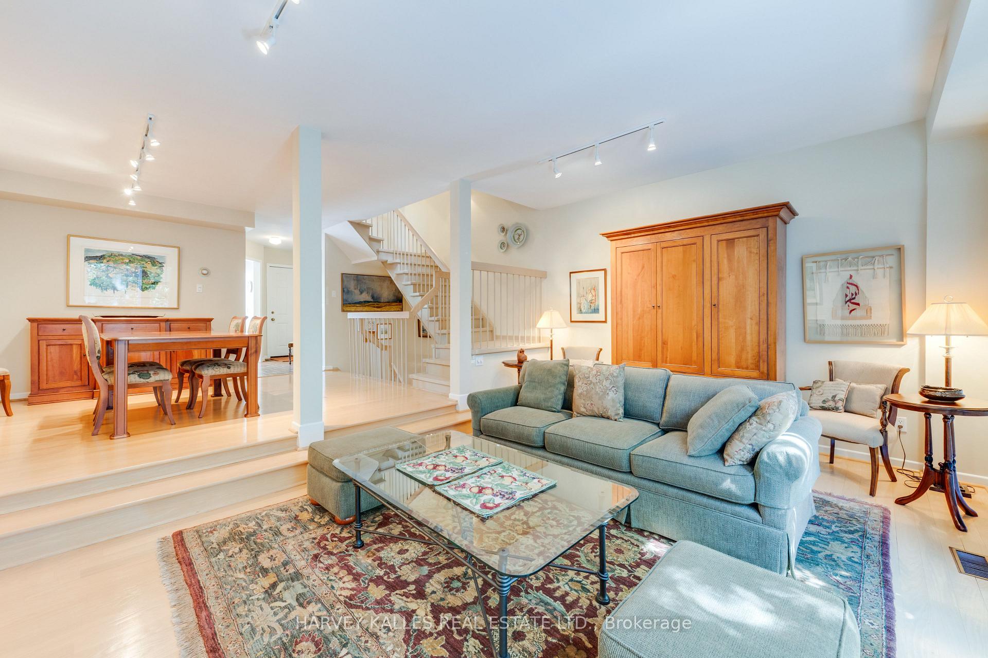 Photo 6 of 45 Melgund Road, Toronto, Casa Loma — HOMEH