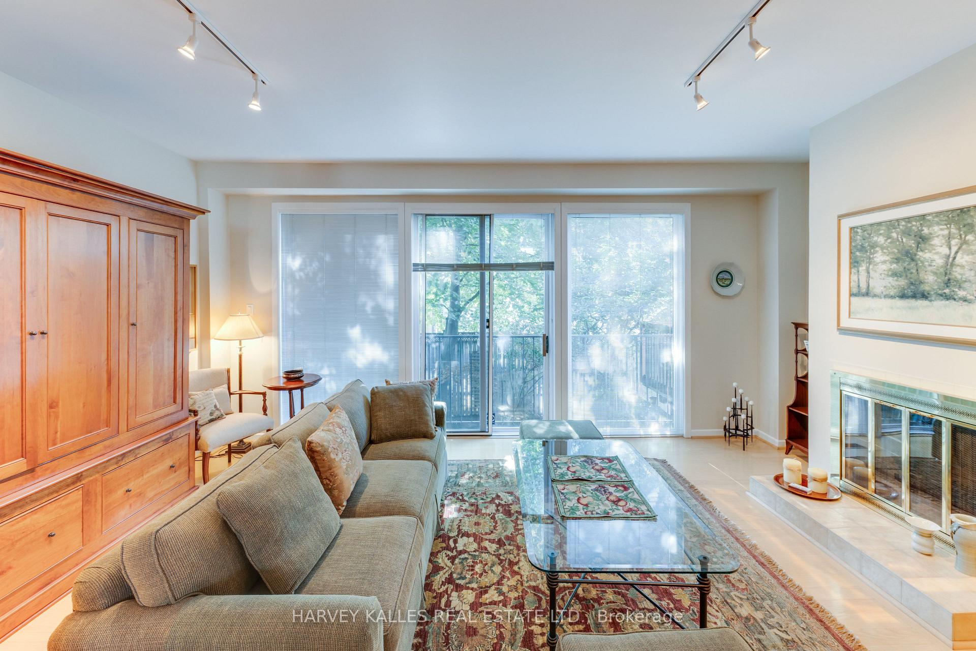 Photo 10 of 45 Melgund Road, Toronto, Casa Loma — HOMEH
