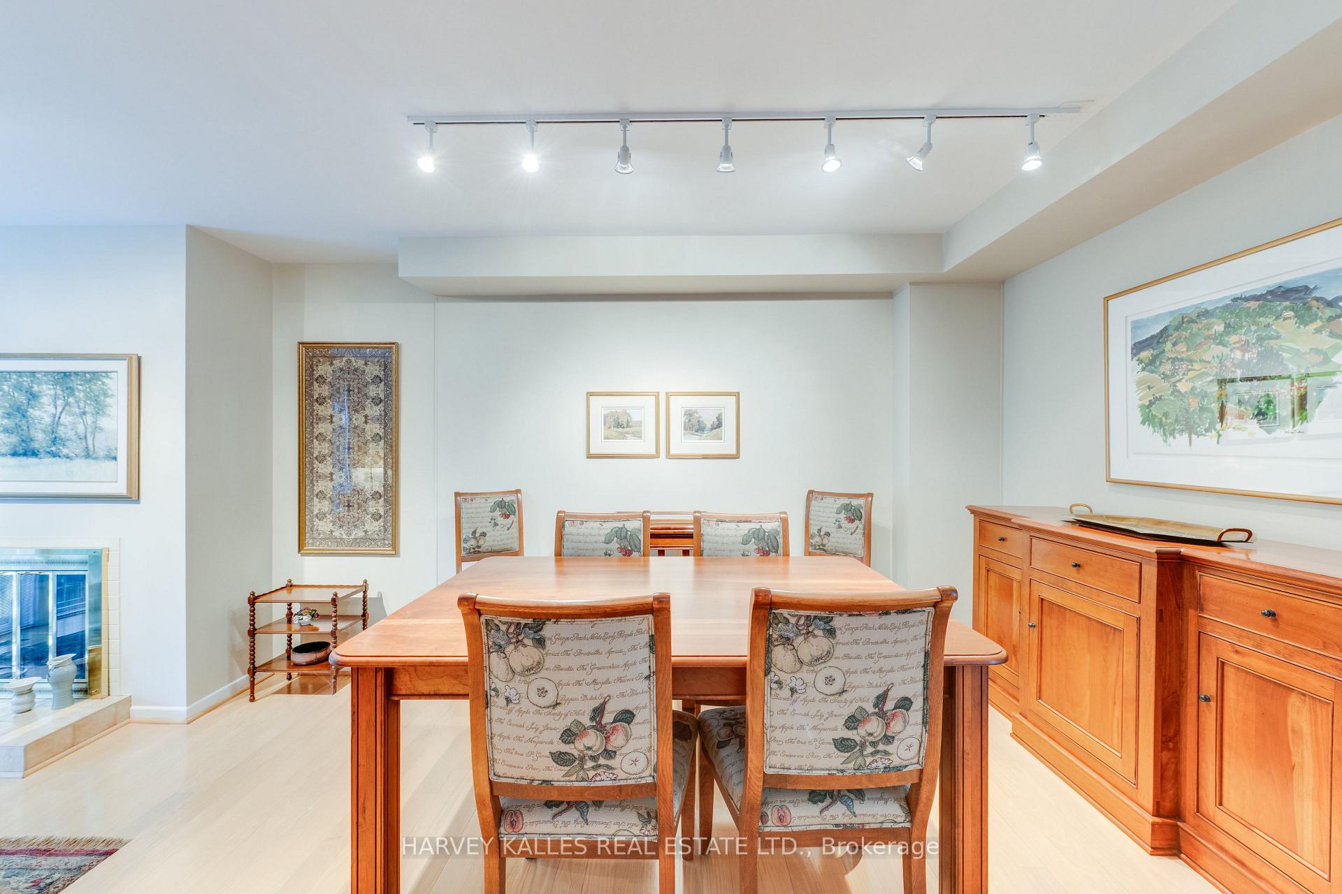 Photo 14 of 45 Melgund Road, Toronto, Casa Loma — HOMEH
