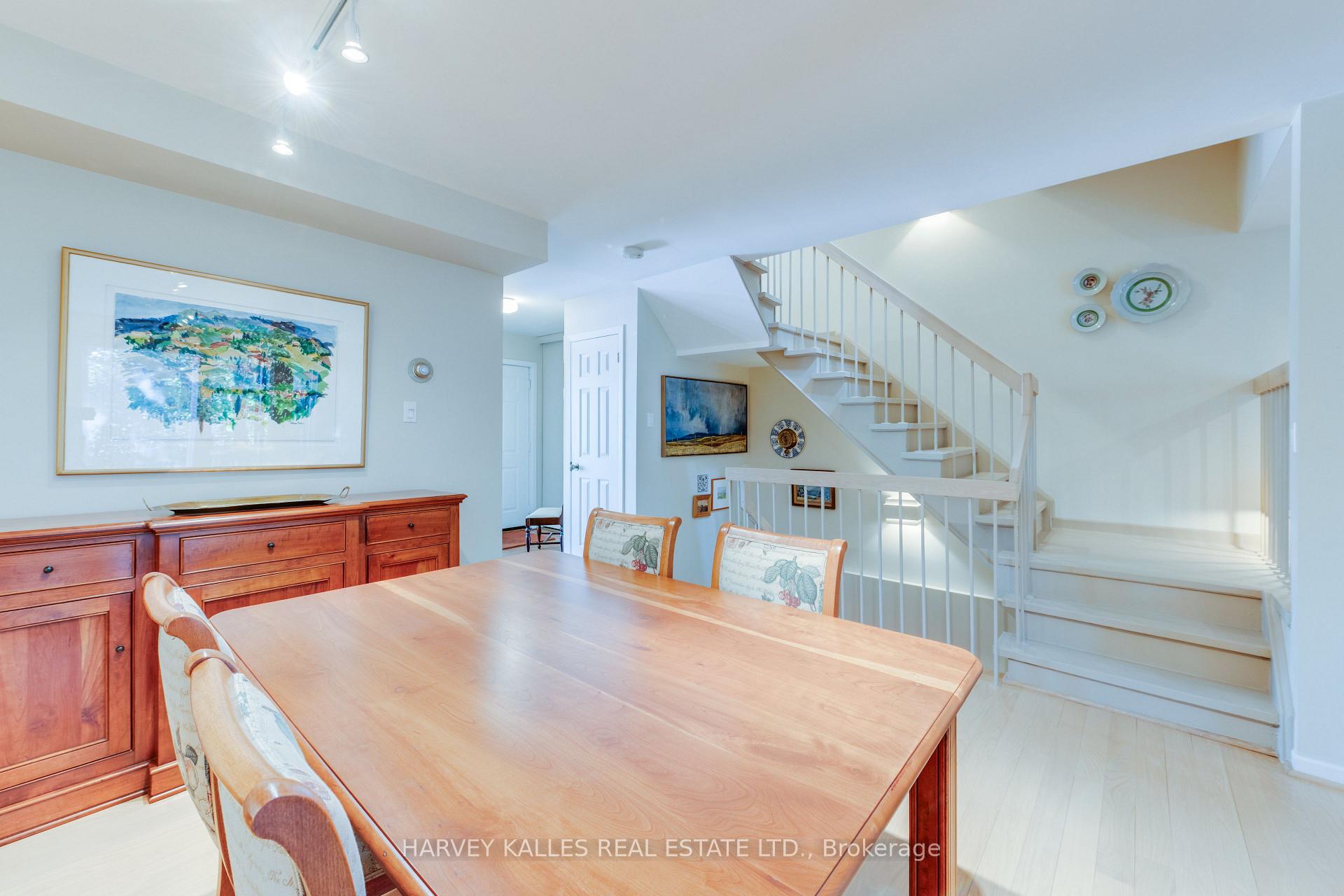 Photo 19 of 45 Melgund Road, Toronto, Casa Loma — HOMEH