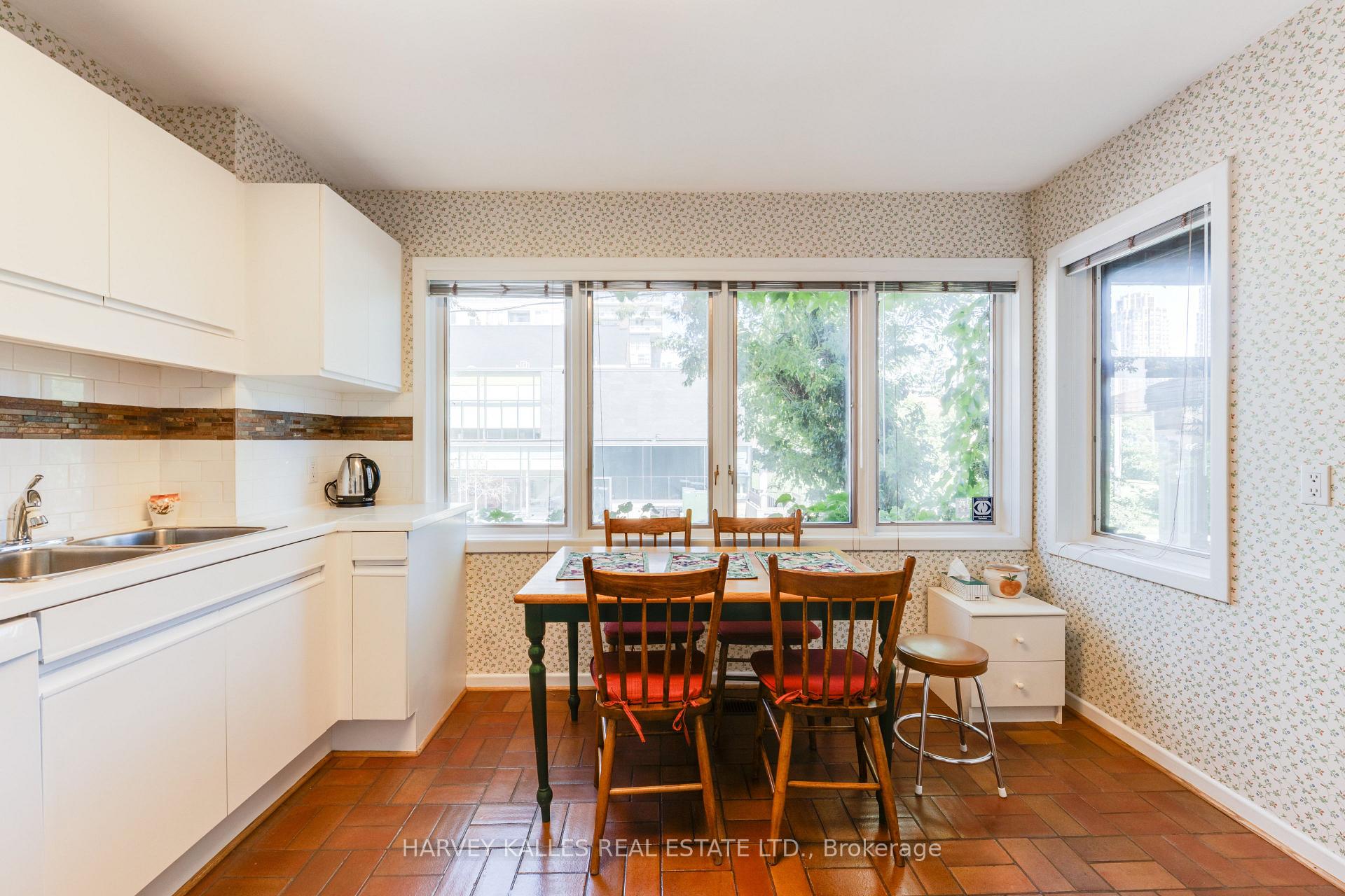 Photo 22 of 45 Melgund Road, Toronto, Casa Loma — HOMEH