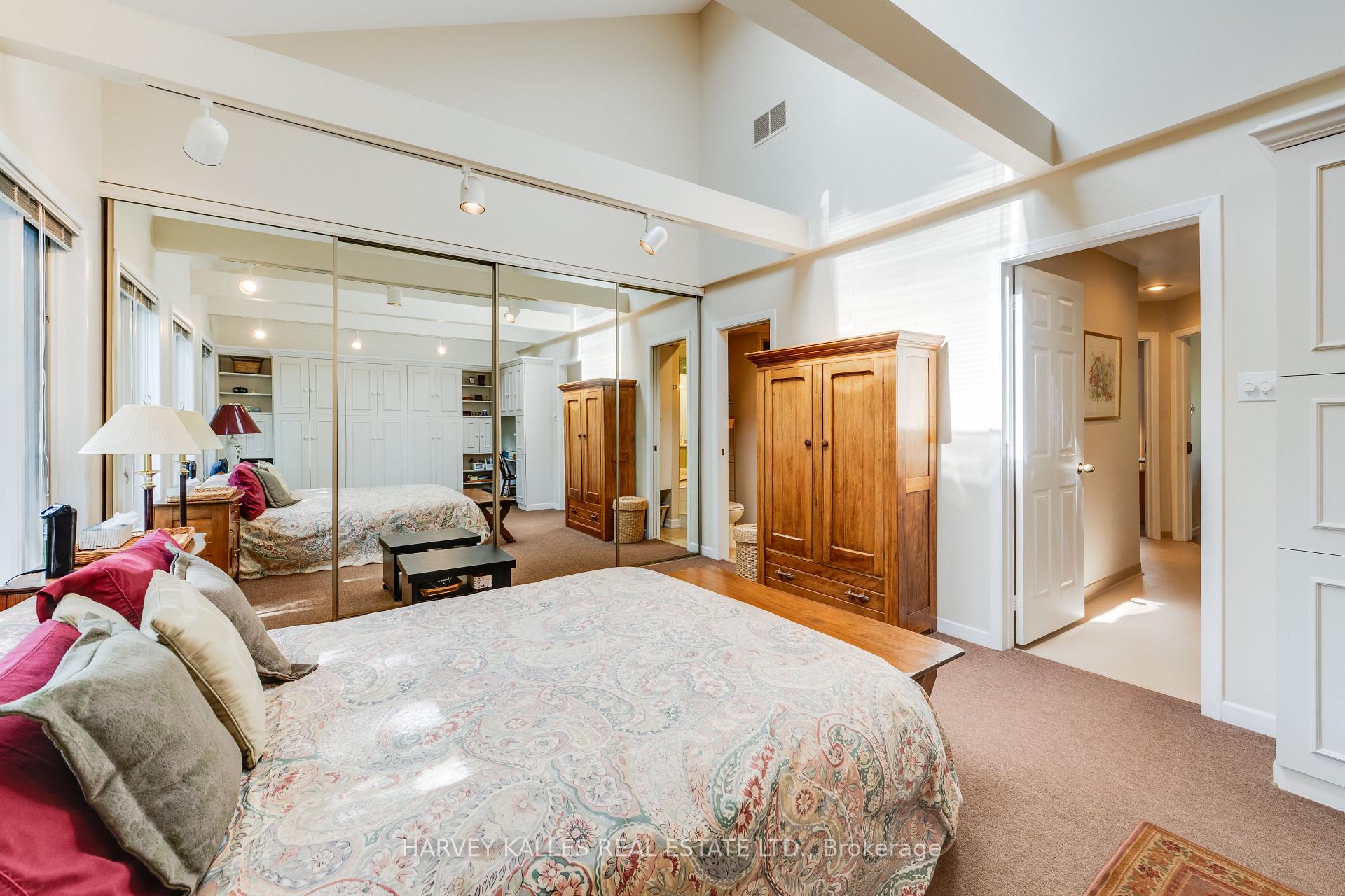 Photo 35 of 45 Melgund Road, Toronto, Casa Loma — HOMEH