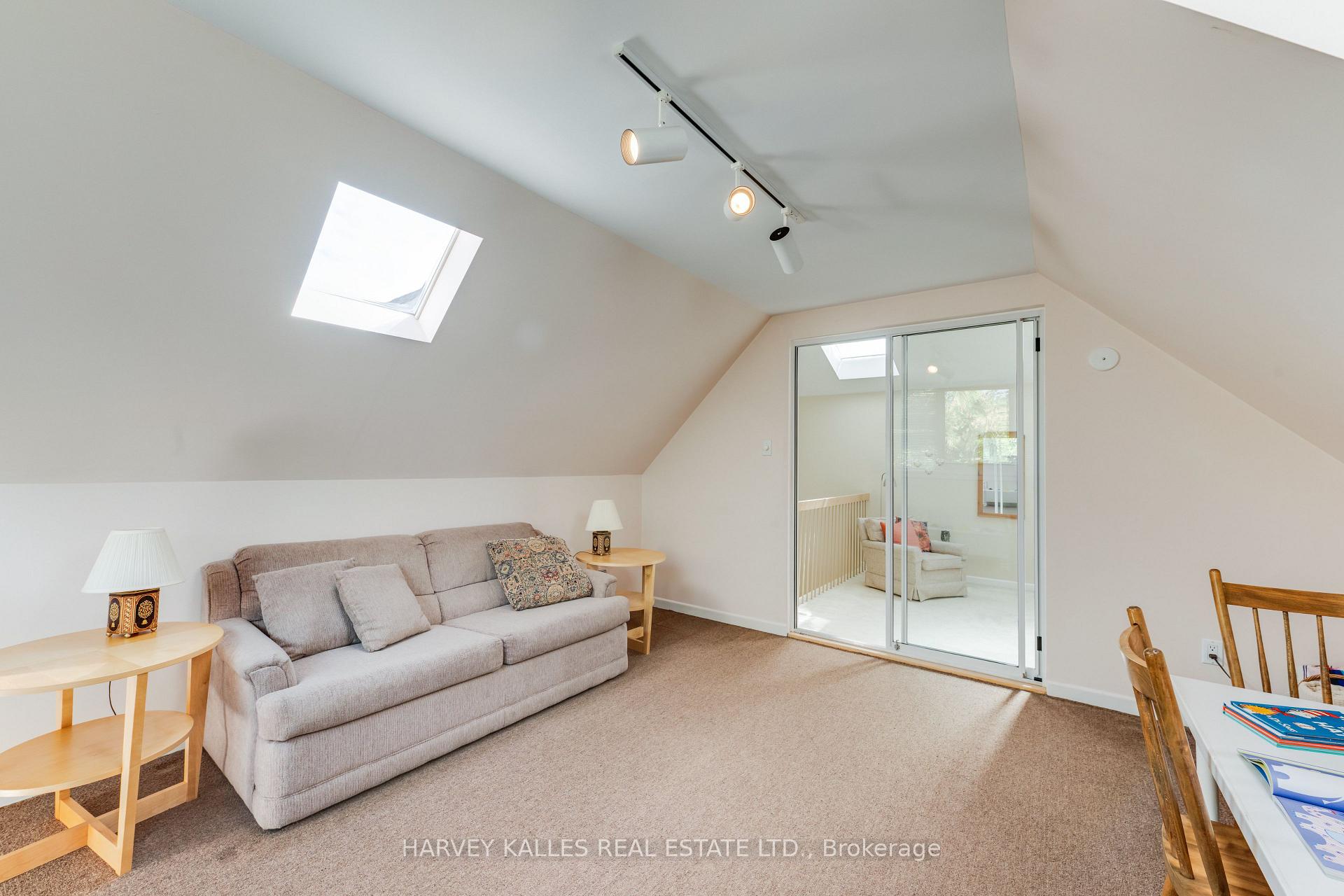 Photo 42 of 45 Melgund Road, Toronto, Casa Loma — HOMEH
