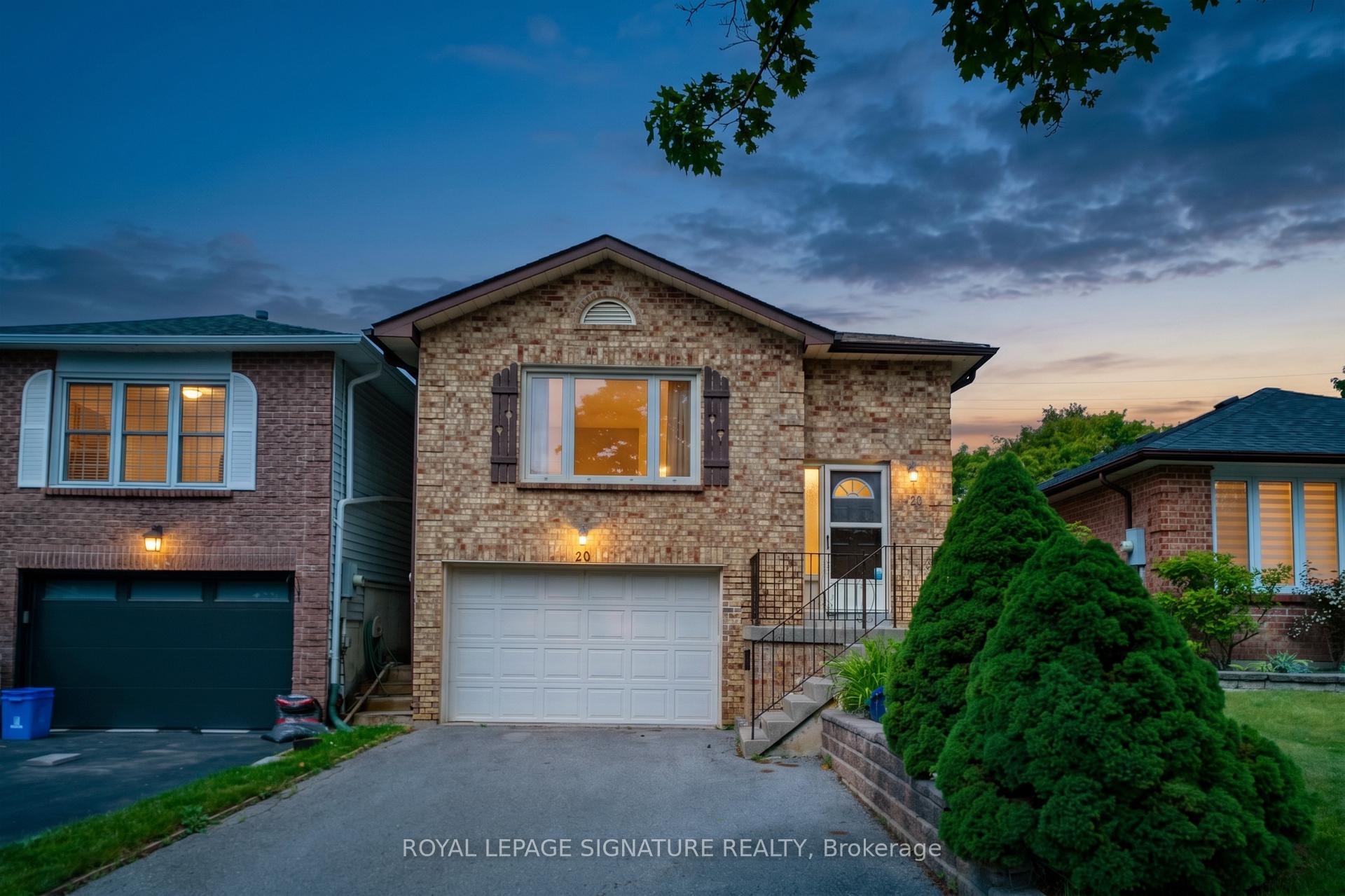 Photo 1 of 20 McFeeters Crescent, Clarington, Bowmanville — HOMEH