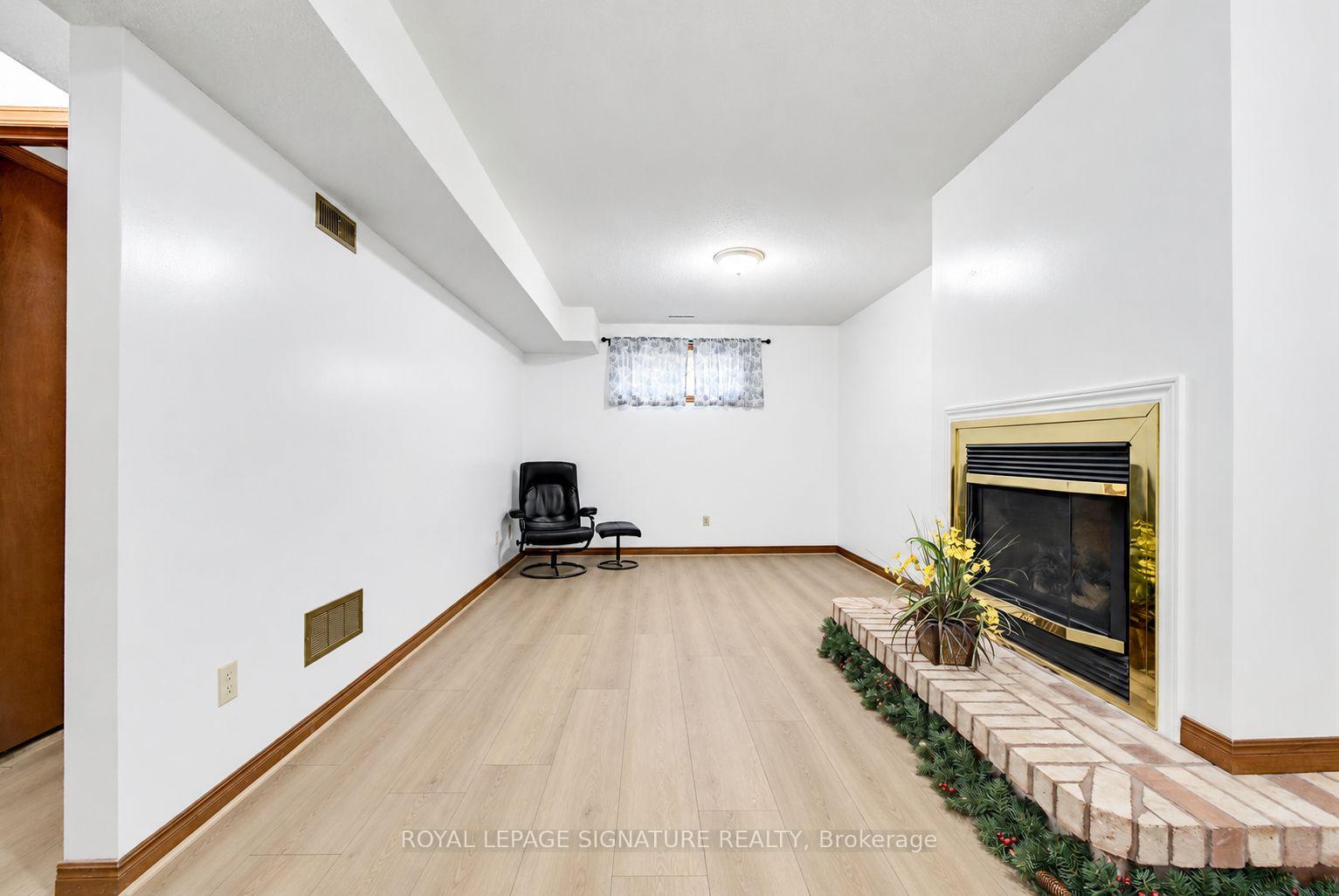 Photo 24 of 20 McFeeters Crescent, Clarington, Bowmanville — HOMEH