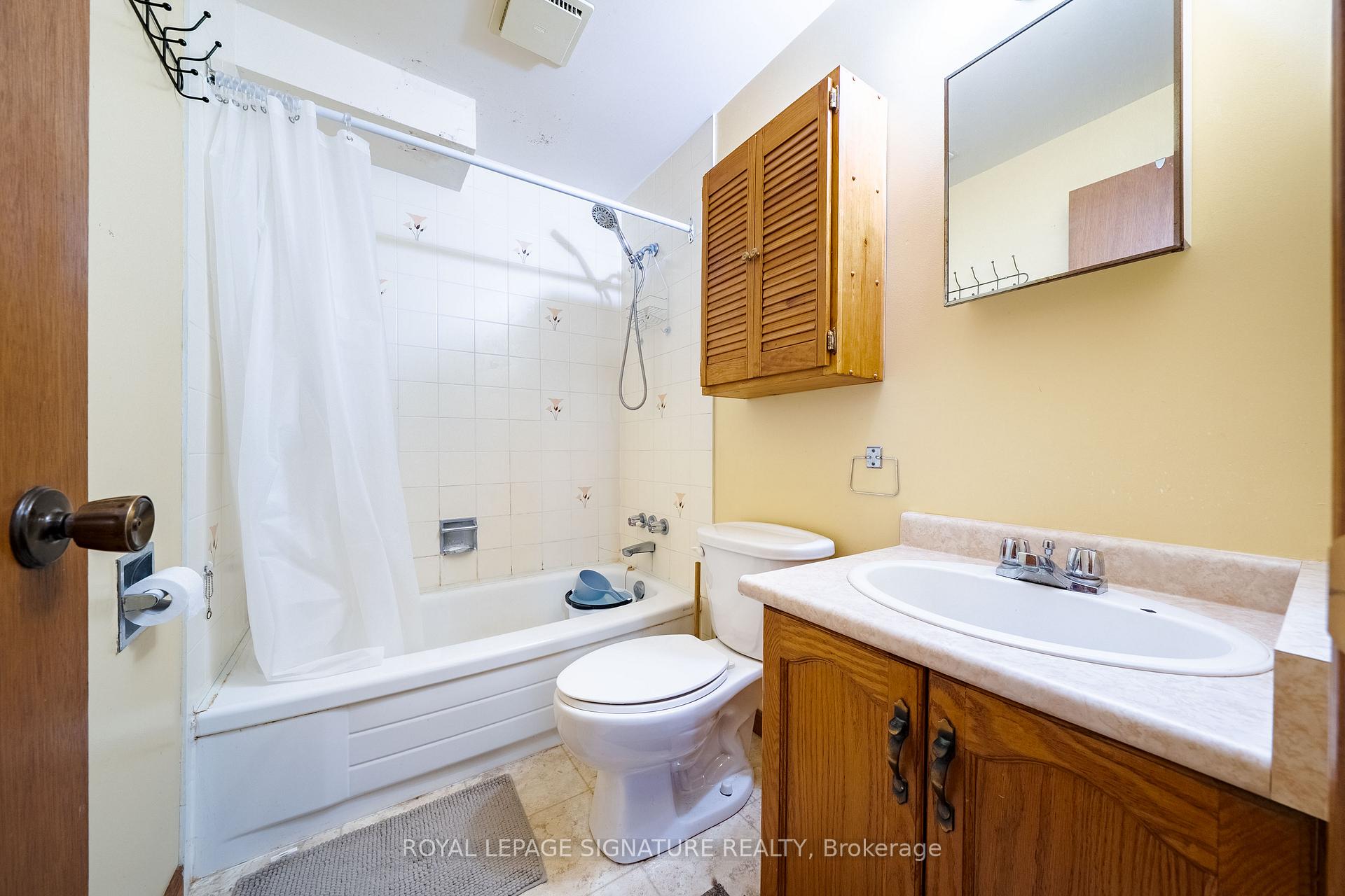 Photo 28 of 20 McFeeters Crescent, Clarington, Bowmanville — HOMEH